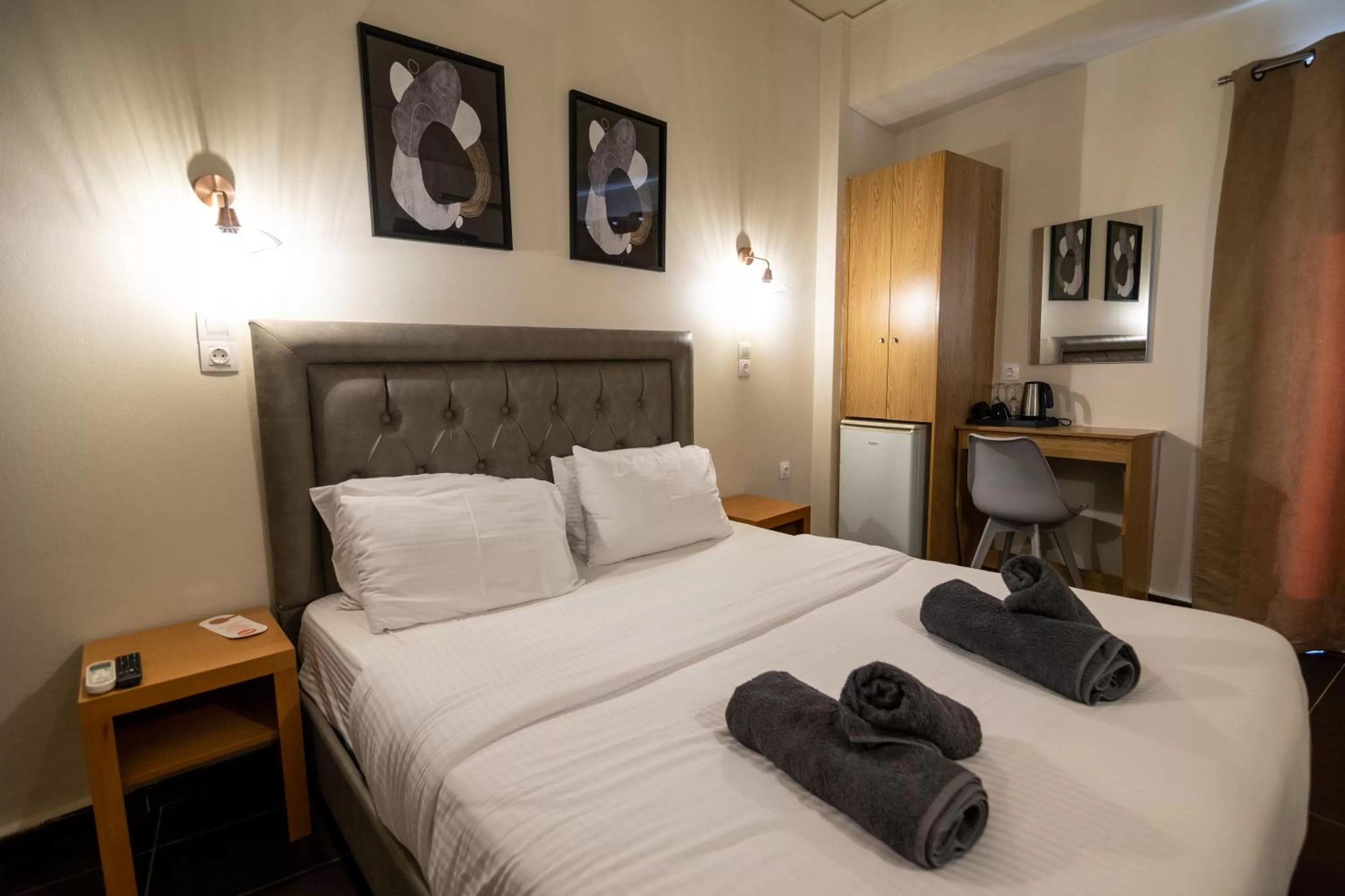 Bed in Votsalakia Hotel & Luxury Apartments