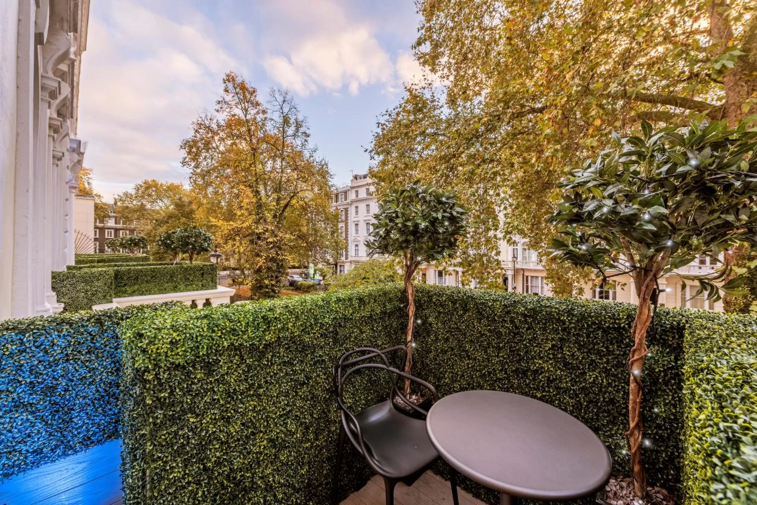 Garden view in Mercure London Hyde Park Hotel