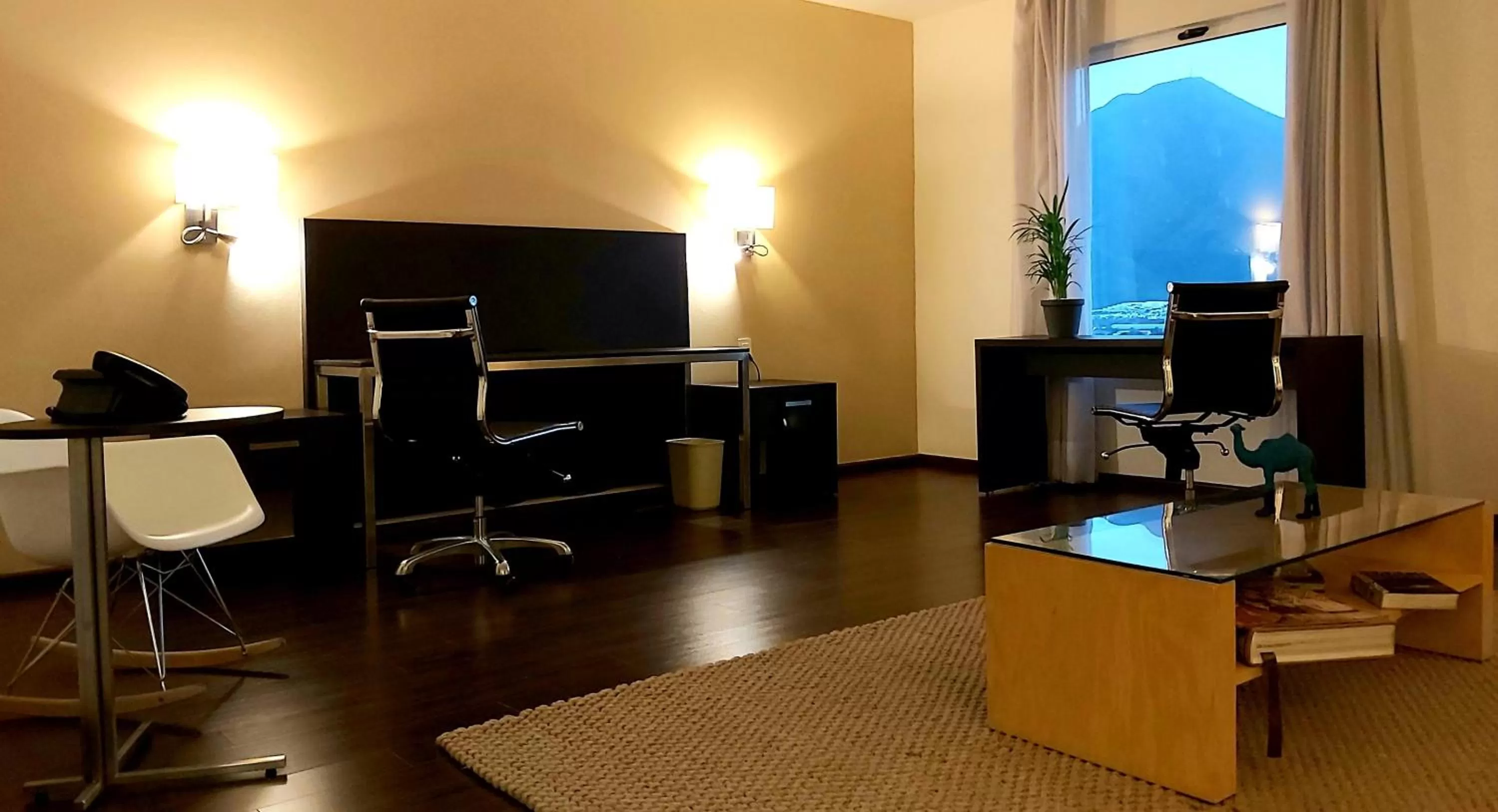 Photo of the whole room in Fiesta Inn Queretaro