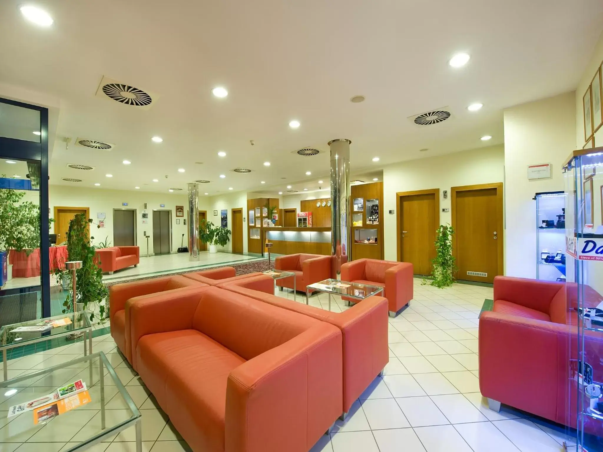 Lobby or reception, Lobby/Reception in Ramada Airport Hotel Prague