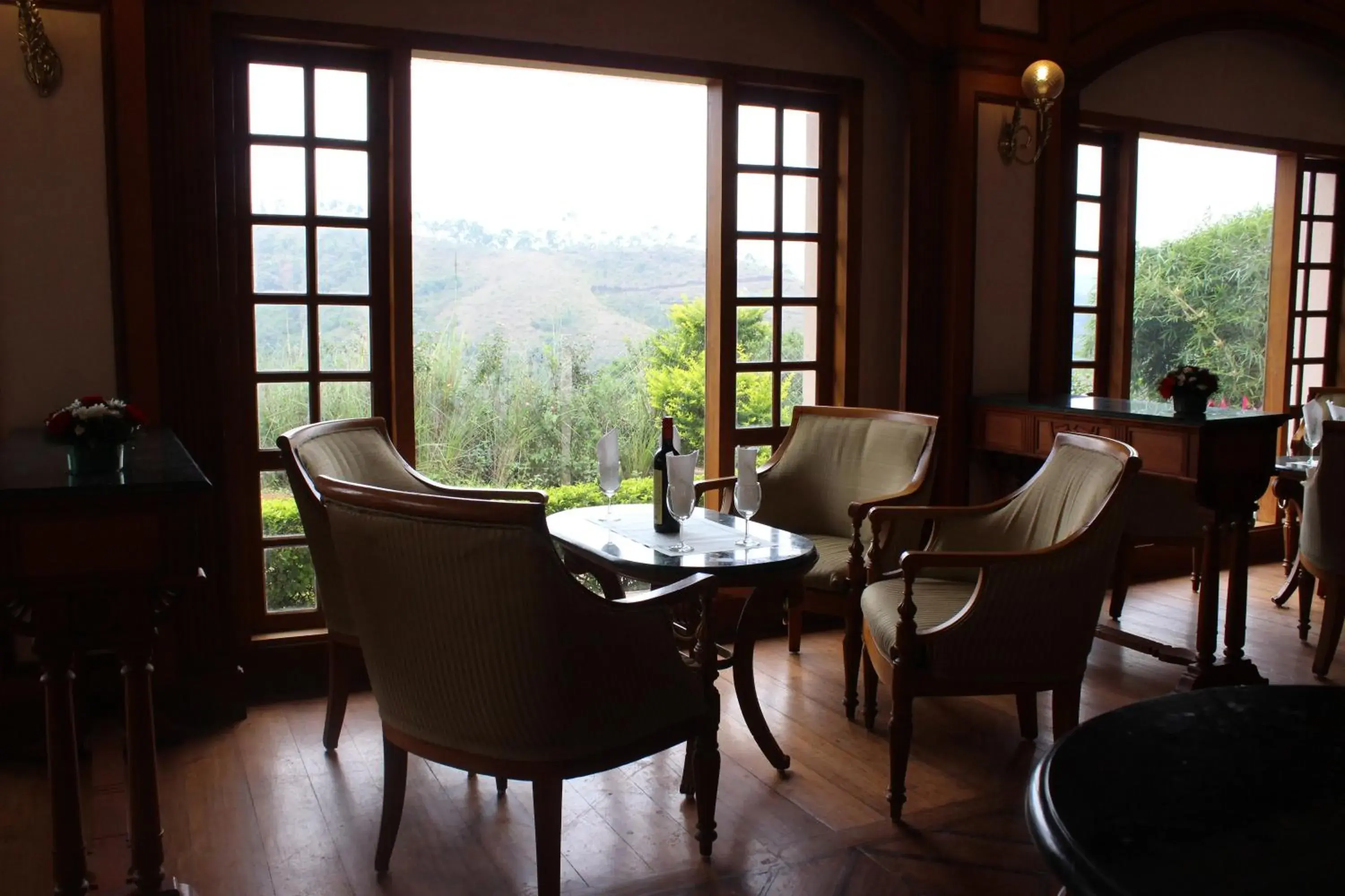 Restaurant/places to eat, Seating Area in Ktdc Tea County Resort