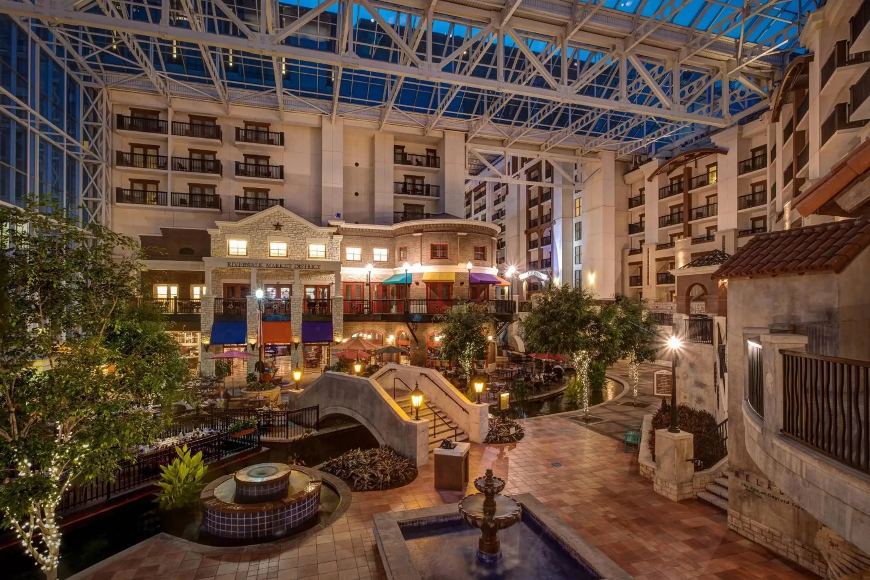 Lobby or reception in Gaylord Texan Resort and Convention Center