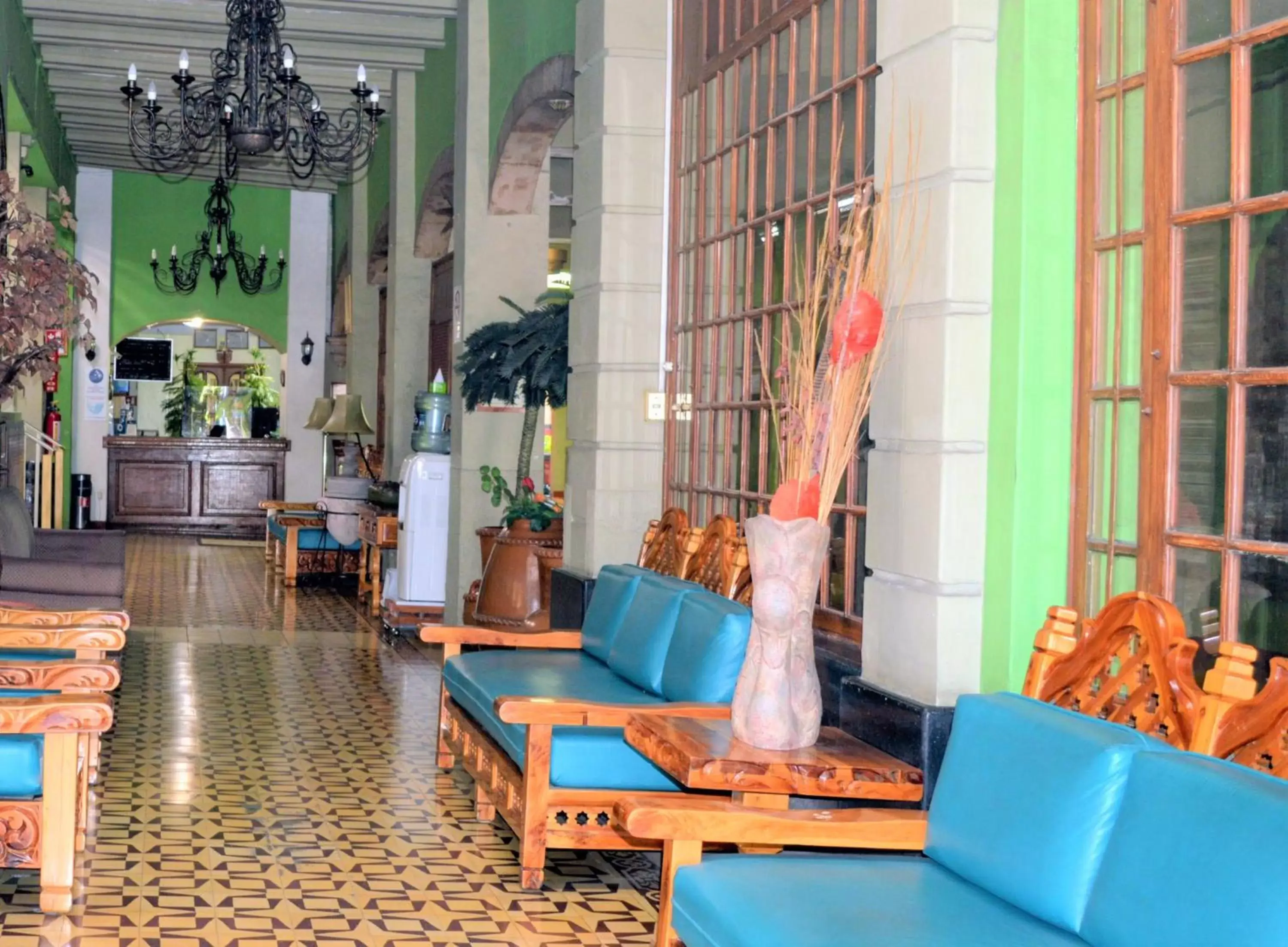 Living room, Lobby/Reception in Hotel Colonial