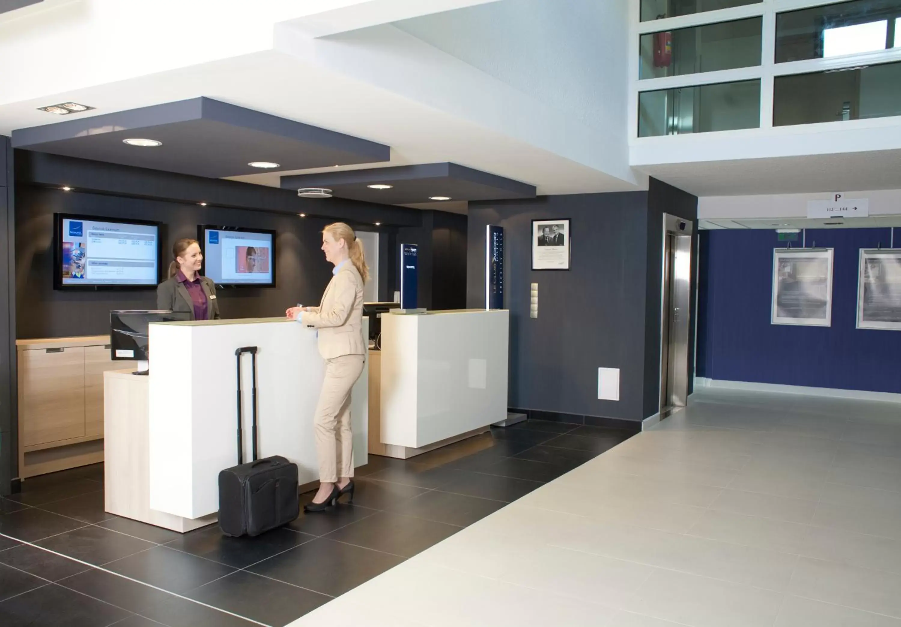 People, Lobby/Reception in Novotel Gdansk Centrum