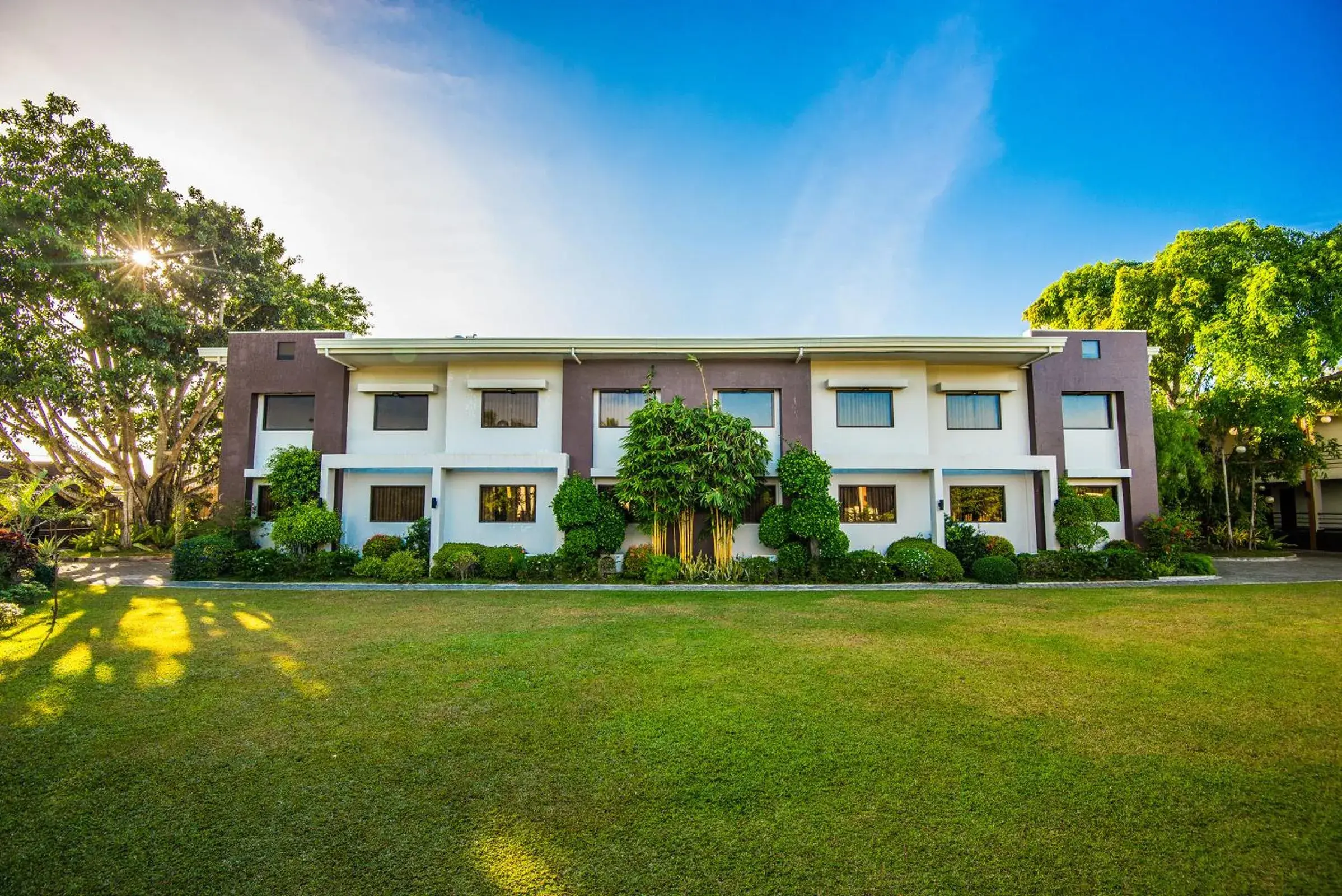 Garden view, Property Building in Ariana Hotel