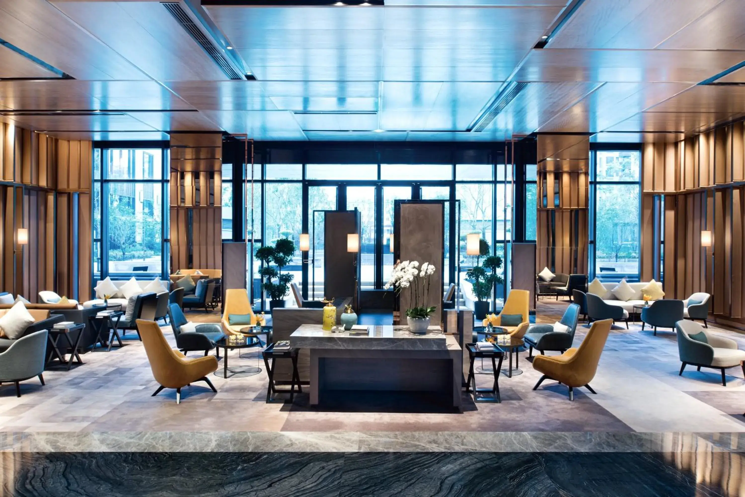 Lounge or bar, Restaurant/Places to Eat in Crowne Plaza Shanghai Pujiang, an IHG Hotel