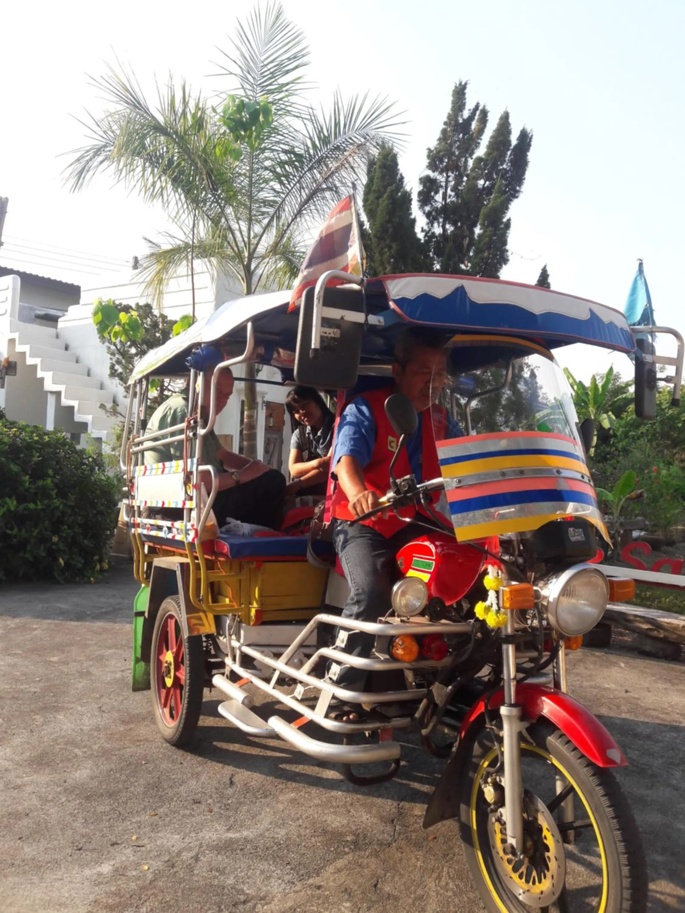 Scenic Riverside Resort