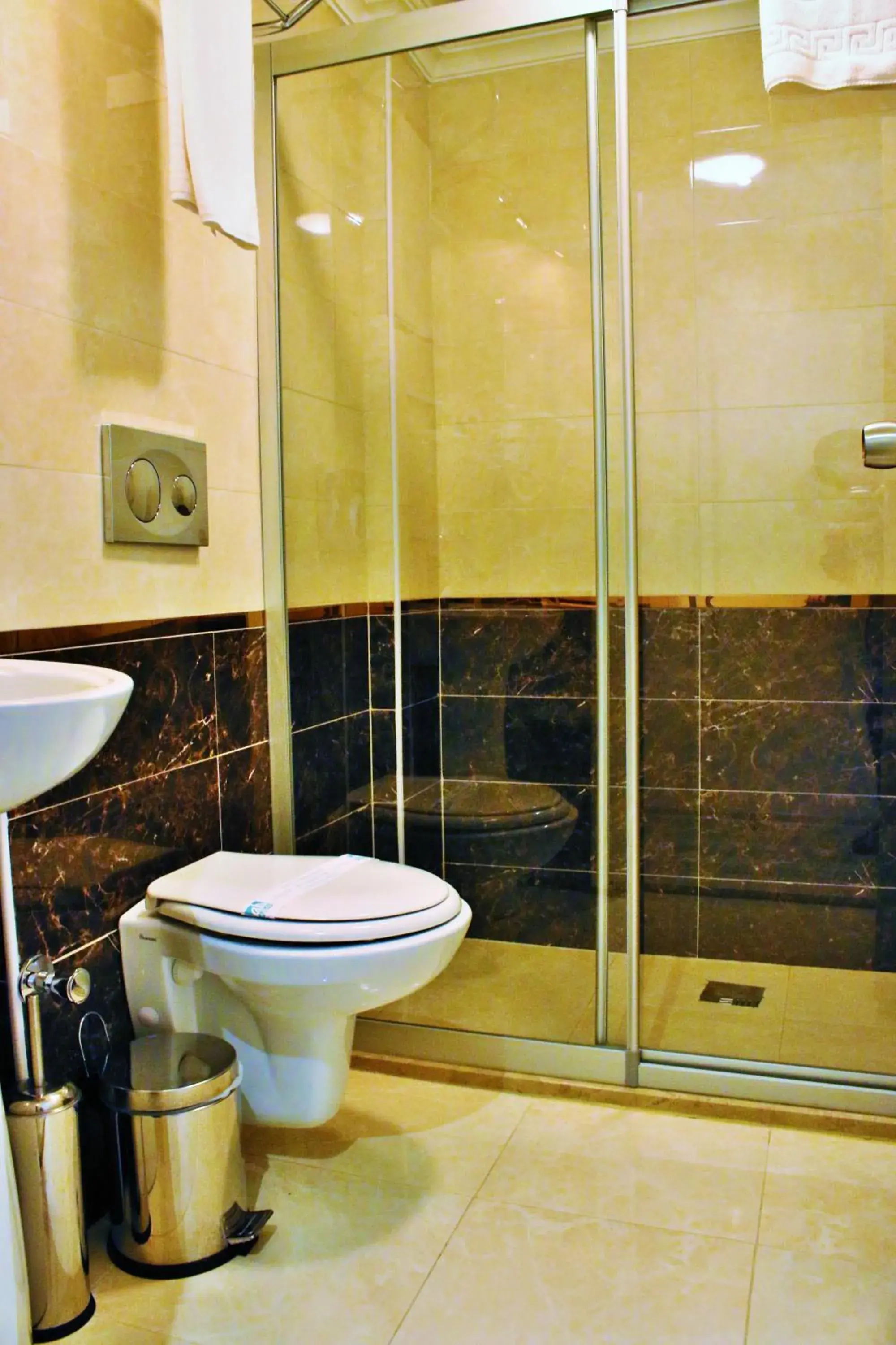 Bathroom in Sultanahmet Newport Hotel