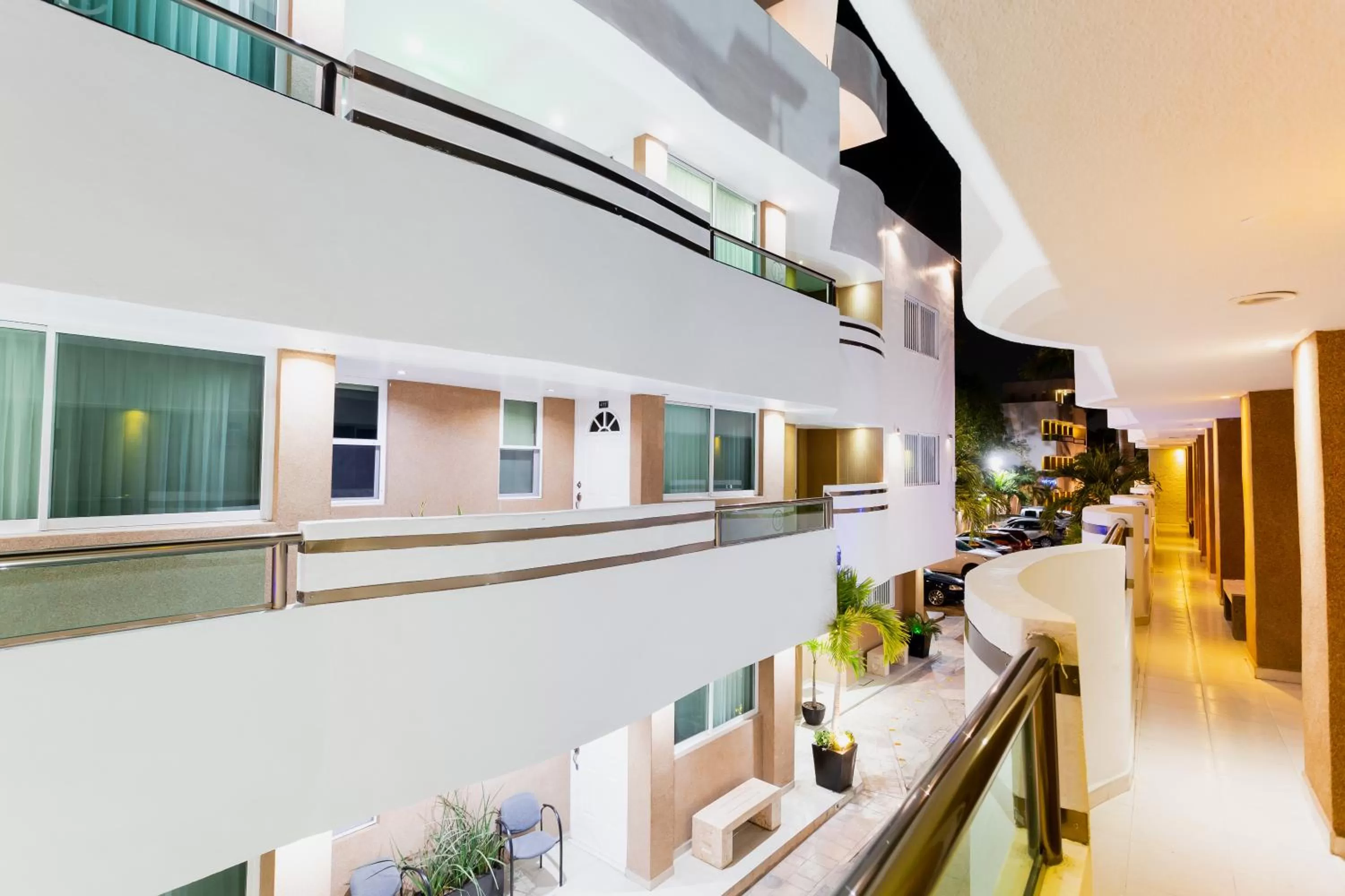 Hotel & Suites Country Valladolid