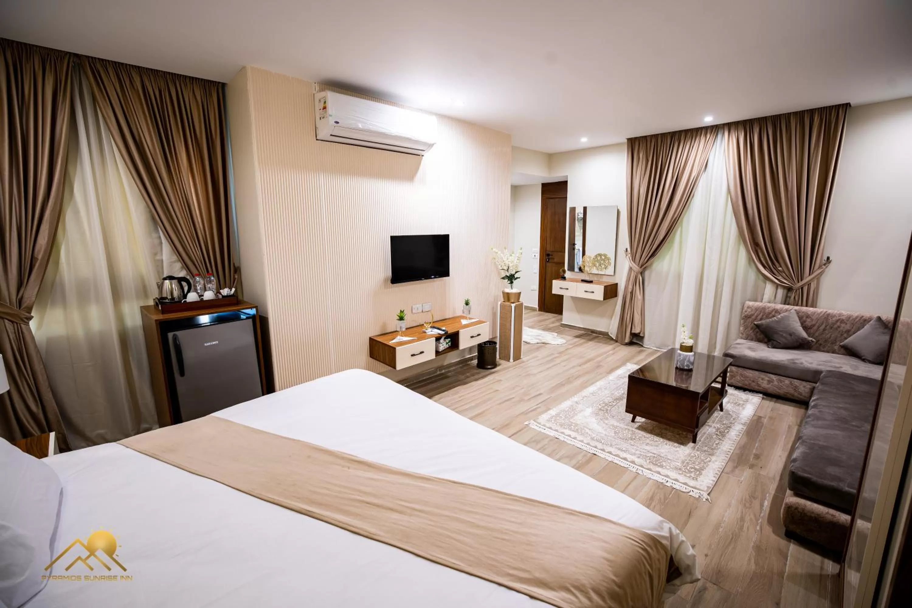 Bed in Pyramids sunrise inn