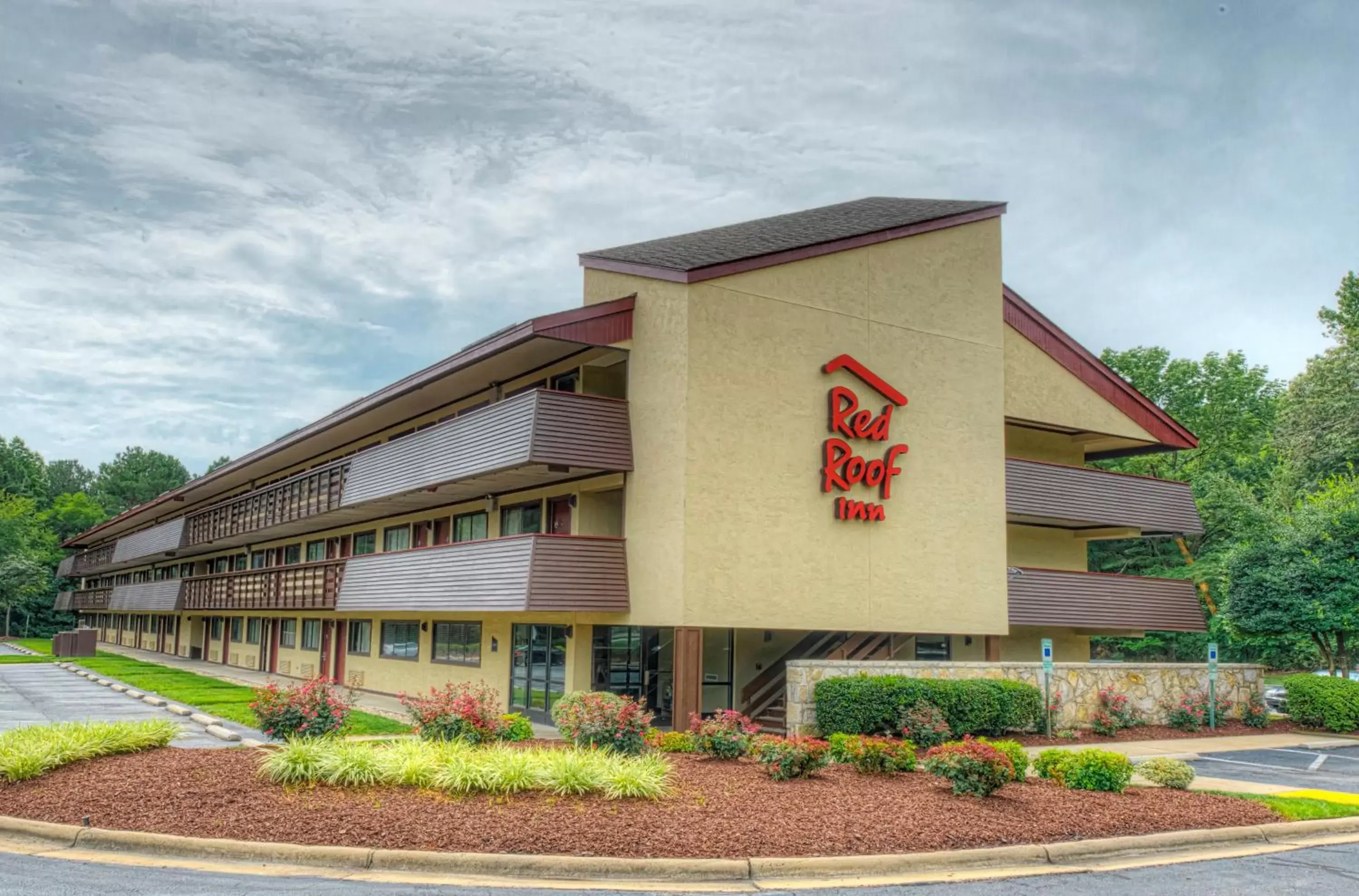 Property Building in Red Roof Inn Chapel Hill - UNC