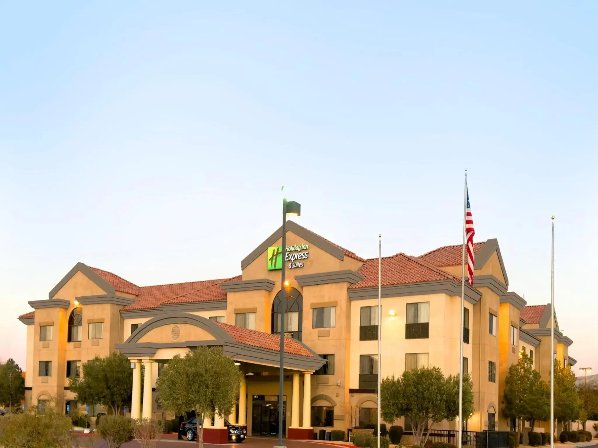 Property Building in Holiday Inn Express Hotel & Suites Barstow, an IHG Hotel