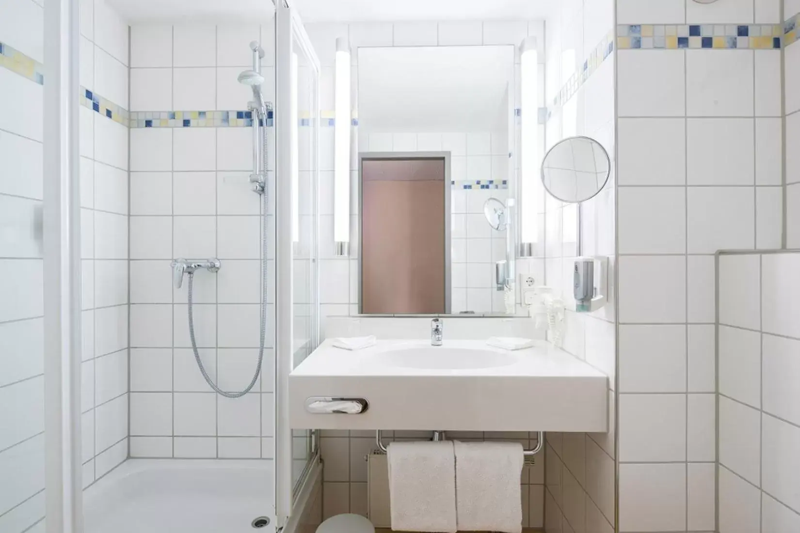 Other, Bathroom in PhiLeRo Hotel Köln