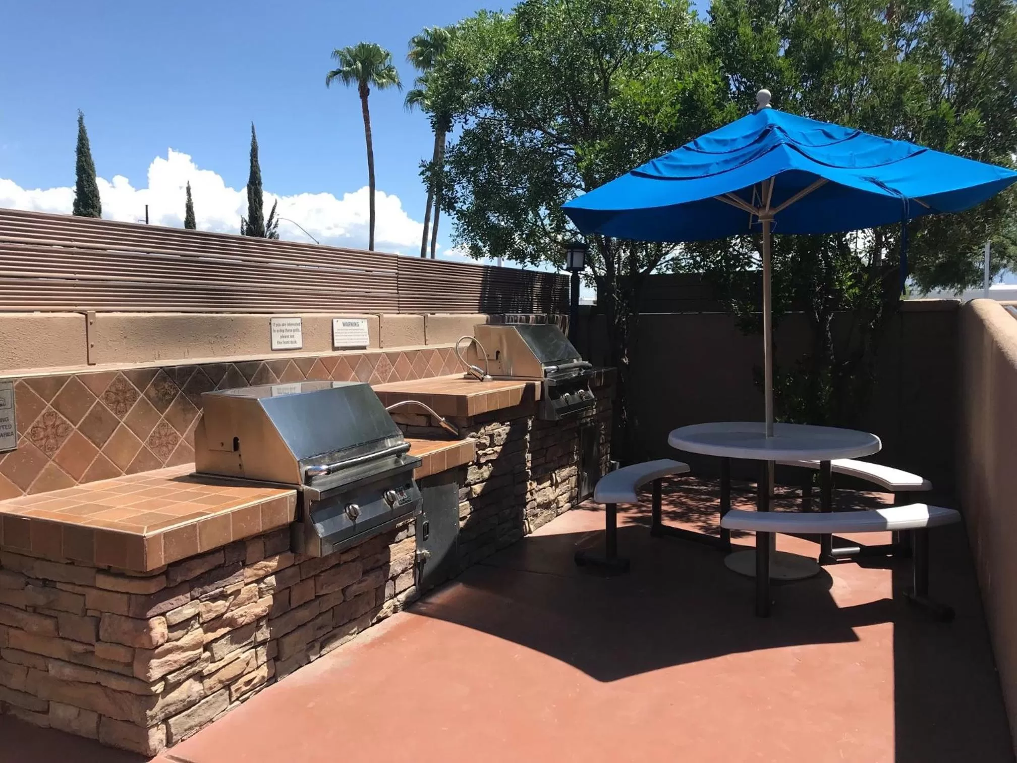 BBQ facilities in Hilton Vacation Club Varsity Club Tucson