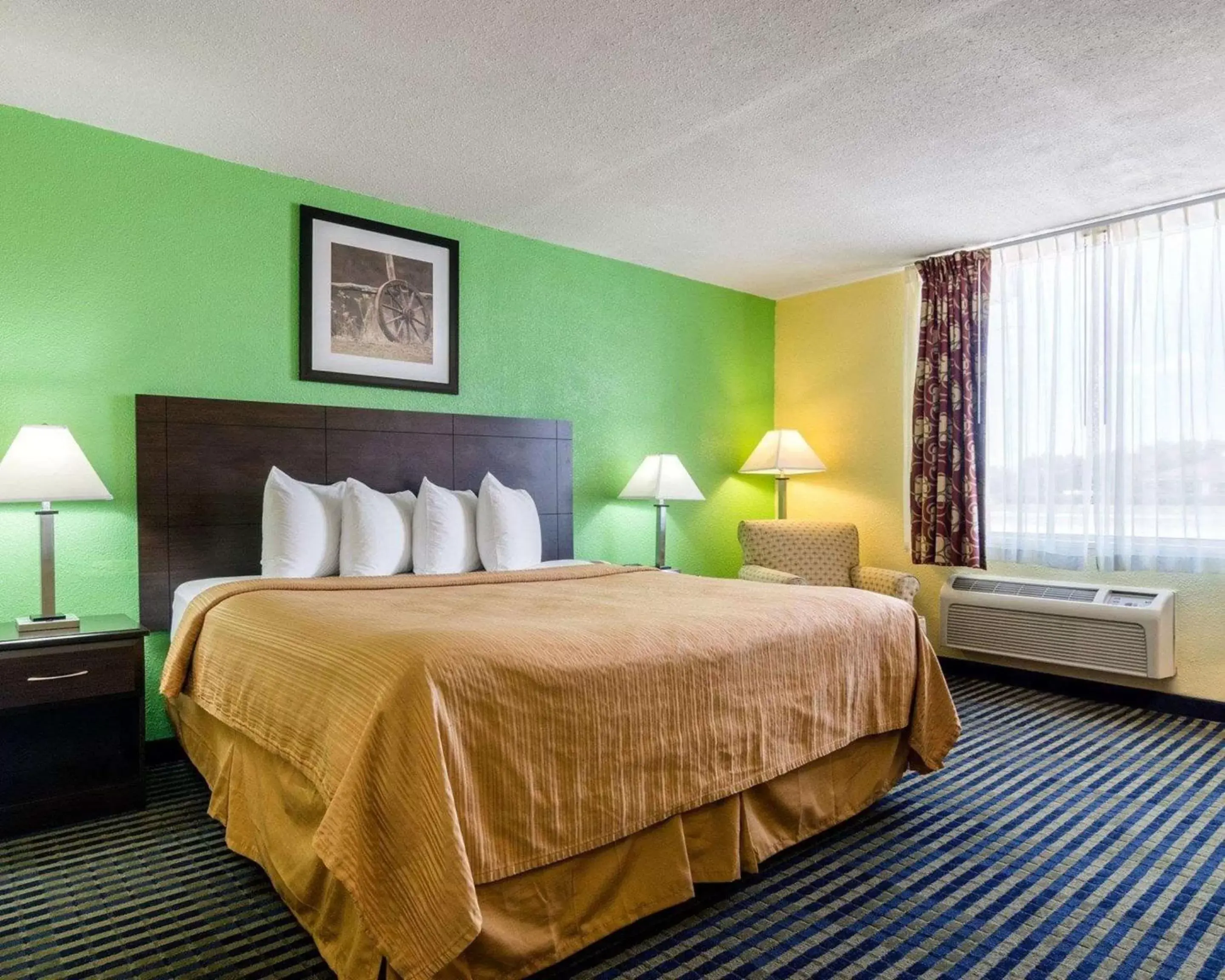 Photo of the whole room, Bed in Quality Inn Liberal