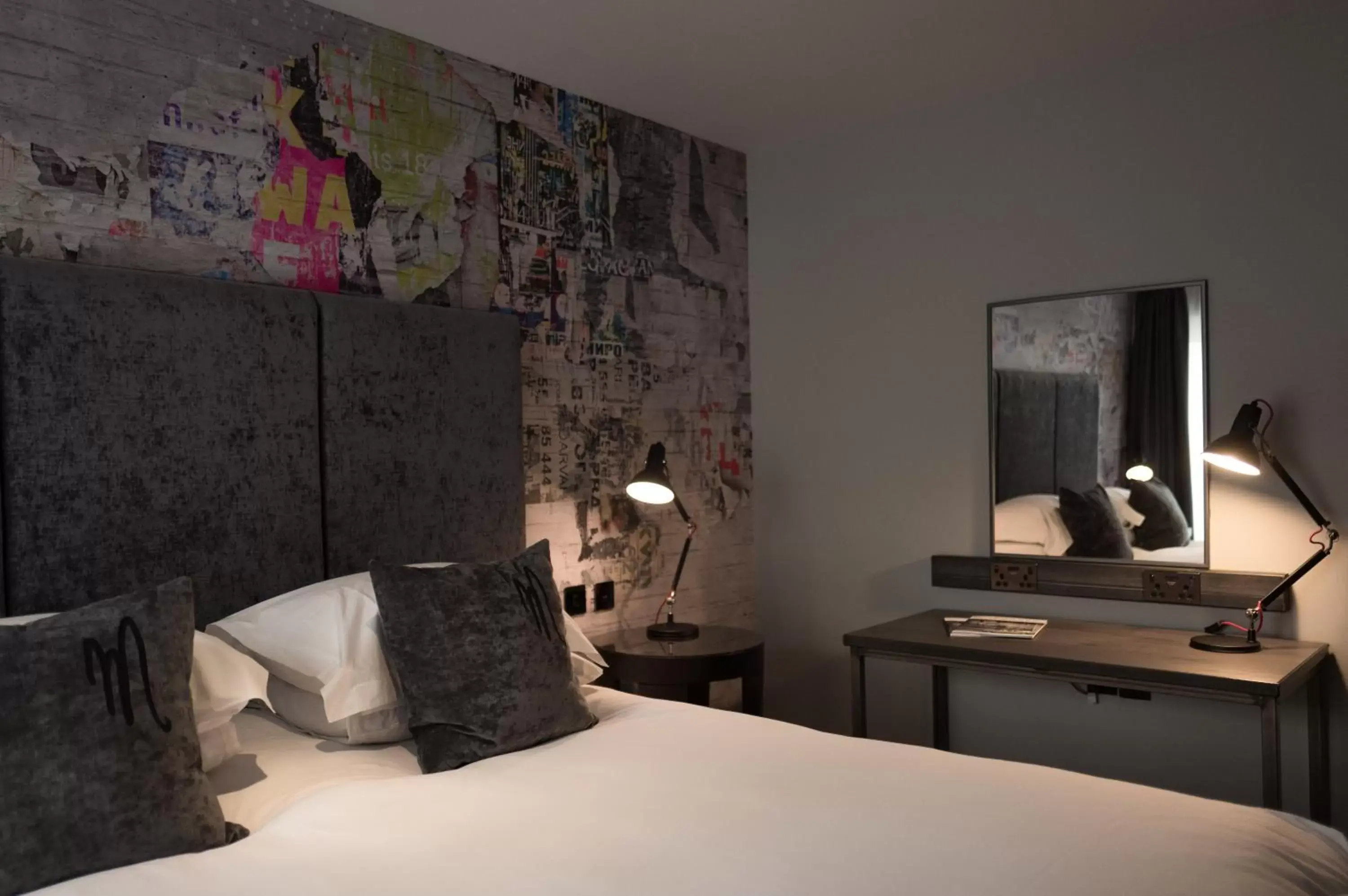 Bedroom, Bed in Malmaison Reading