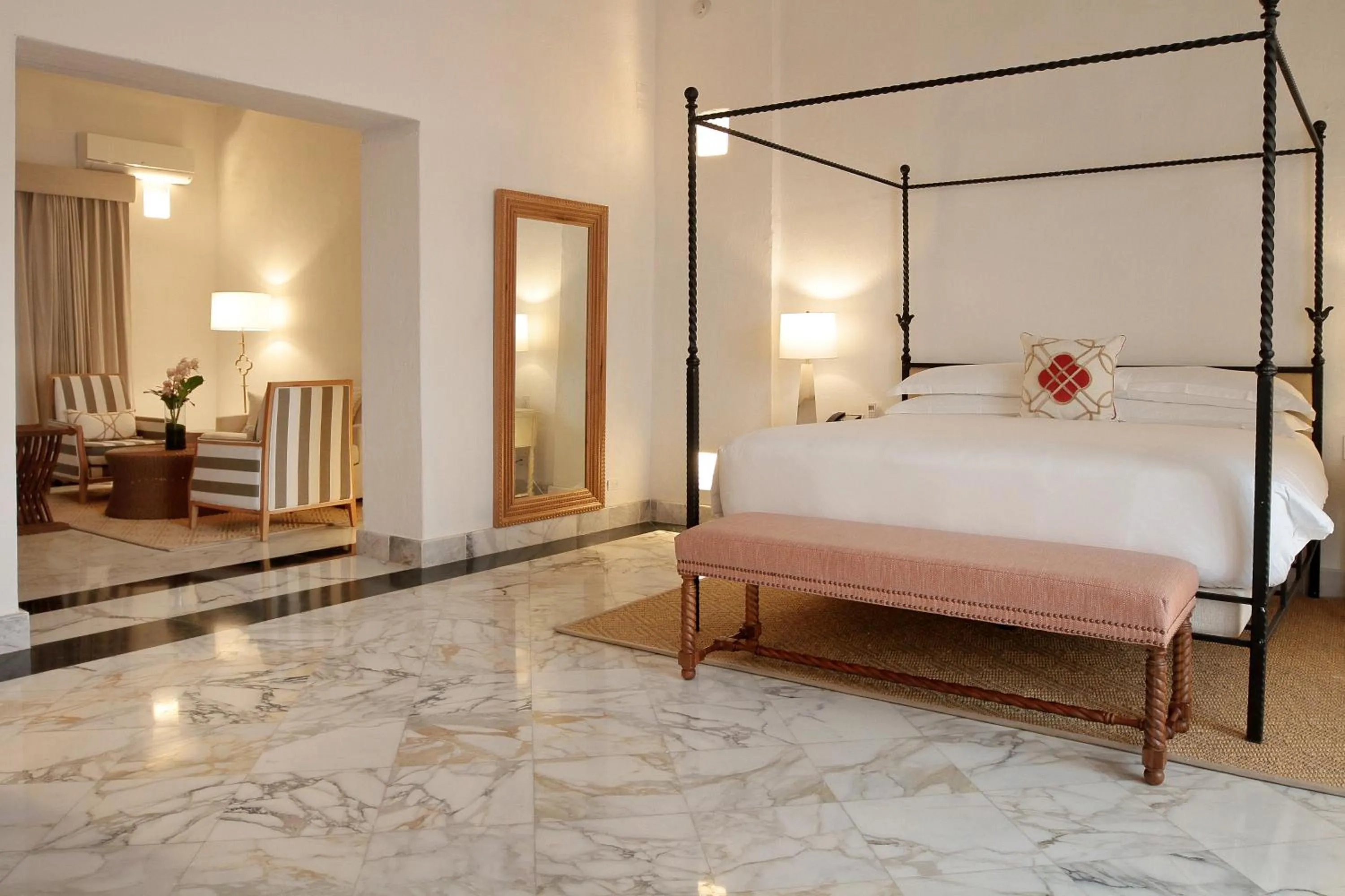 Photo of the whole room, Bed in Casa Pestagua Relais Châteaux