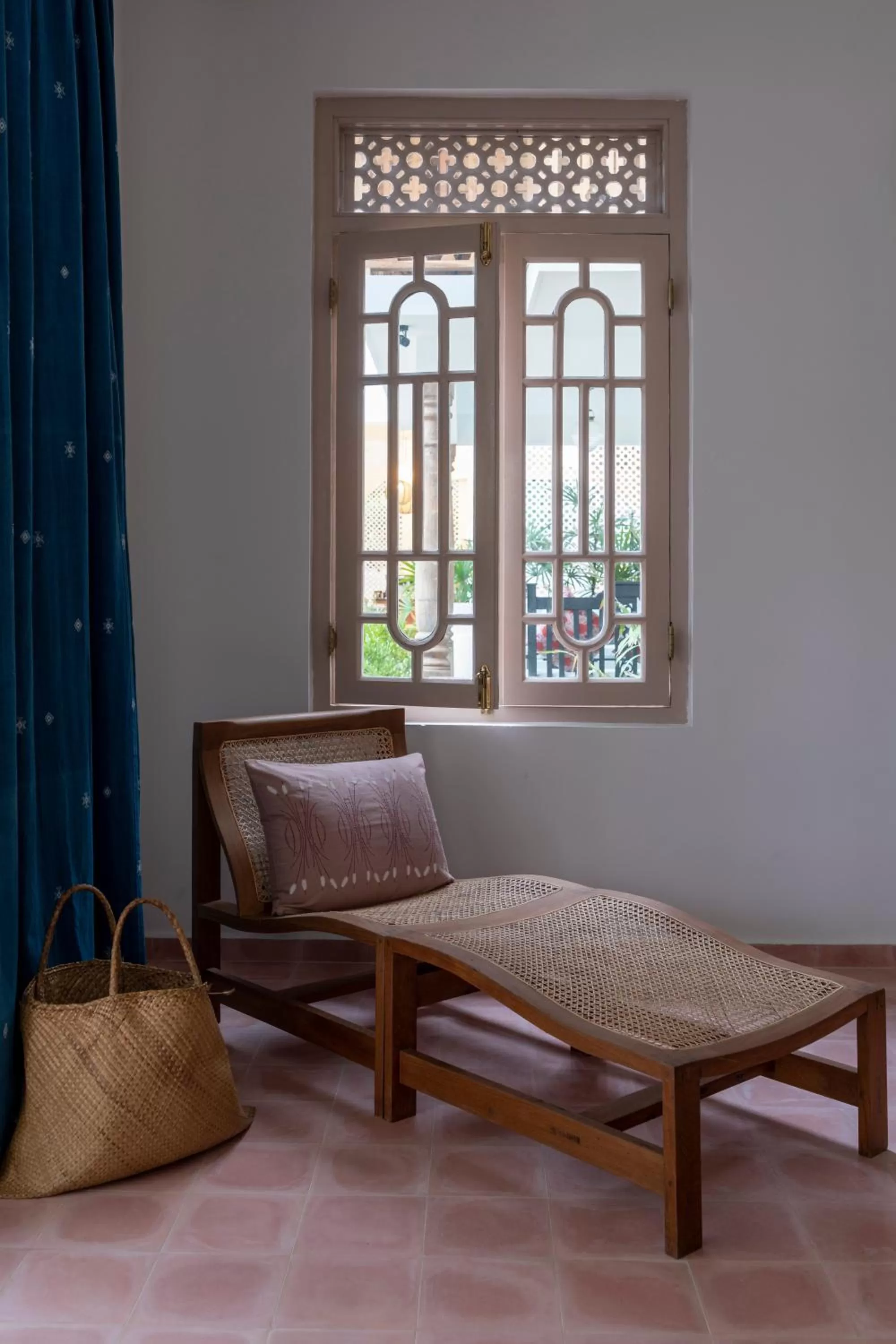 Seating area in Halcyon Mawella