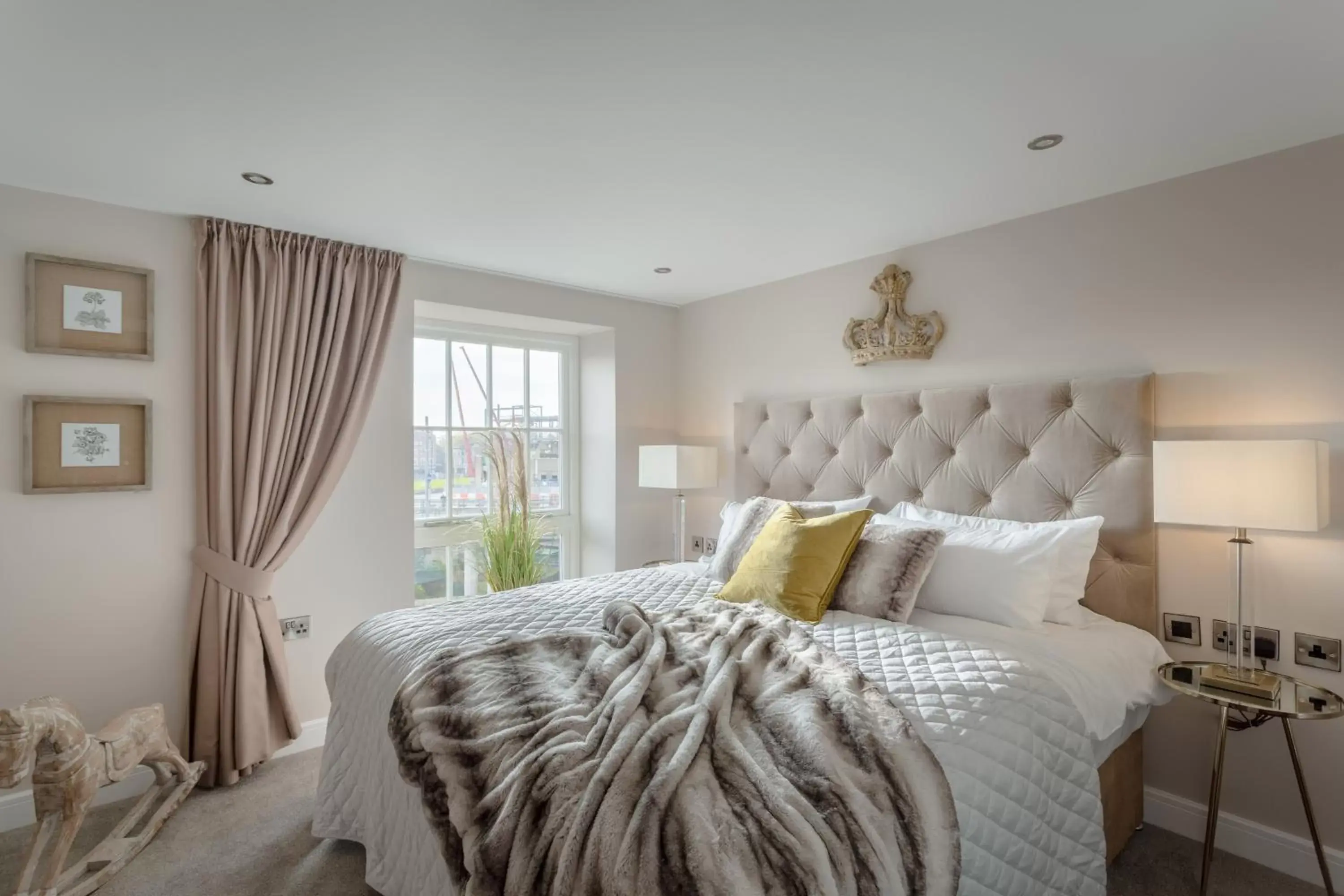 Bedroom, Bed in Heritage Mews Nottingham