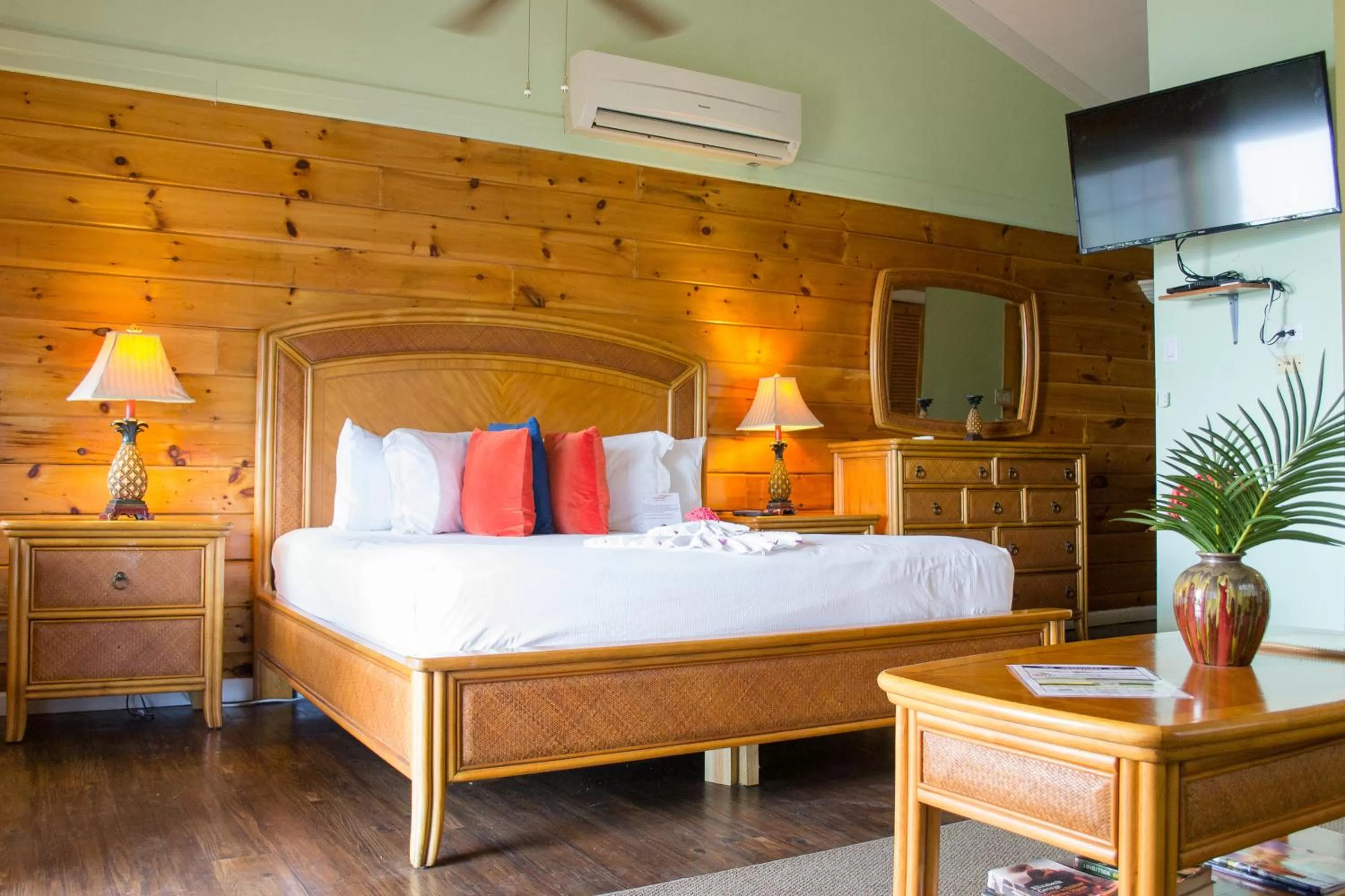 TV and multimedia, Bed in The Westender Inn