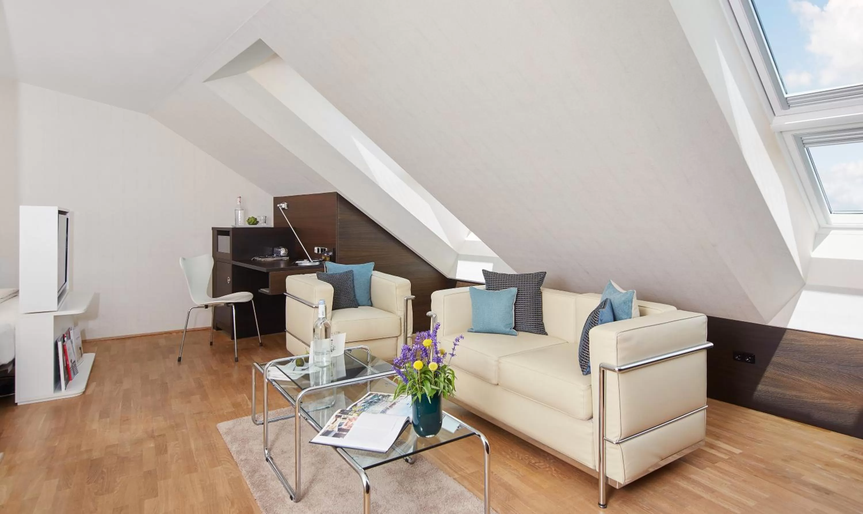 Photo of the whole room in Living Hotel Das Viktualienmarkt