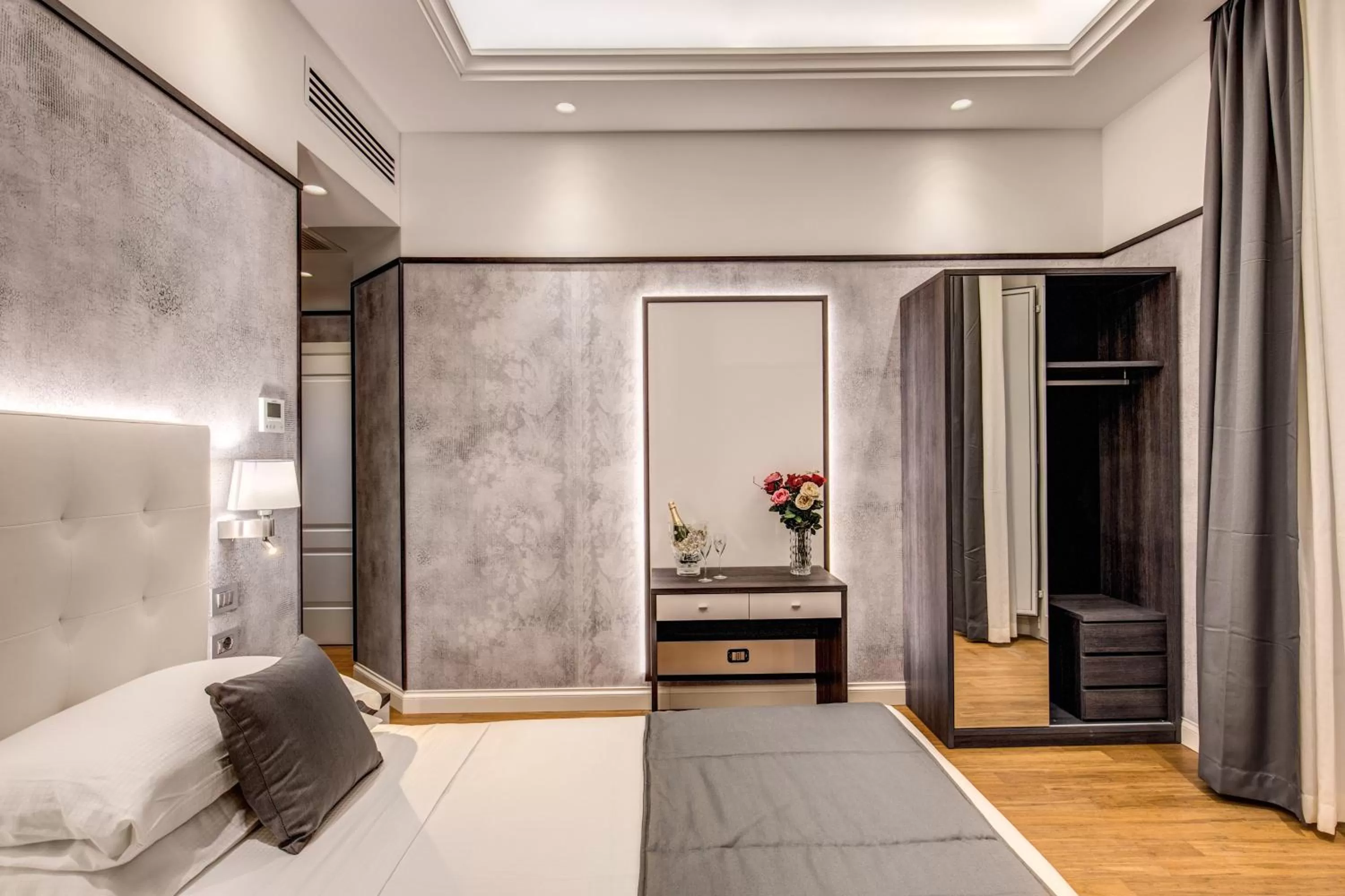 Photo of the whole room, Bed in The Liberty Boutique Hotel