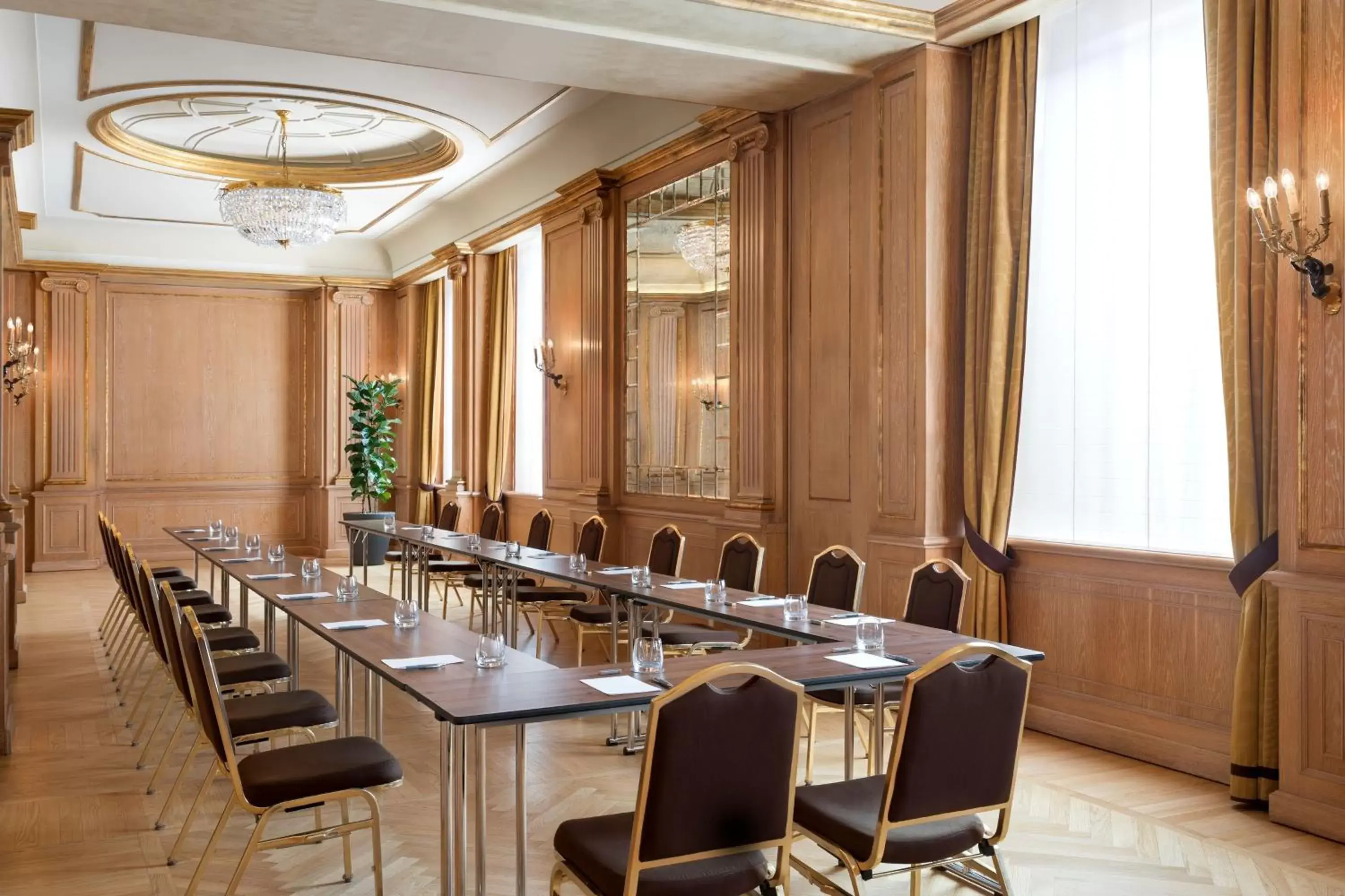 Meeting/conference room in The Westin Palace, Milan