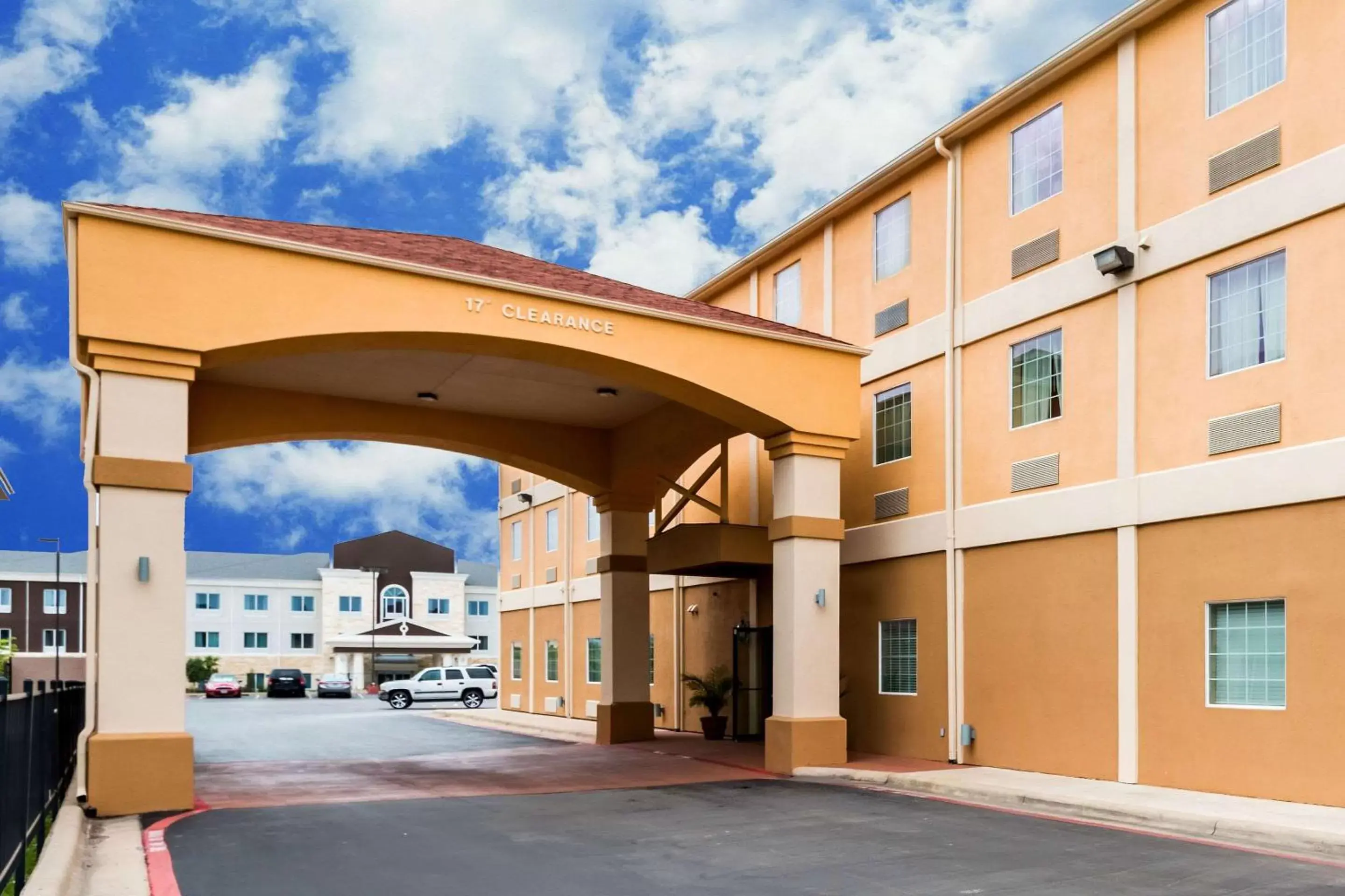 Property building in Quality Inn Killeen Forthood