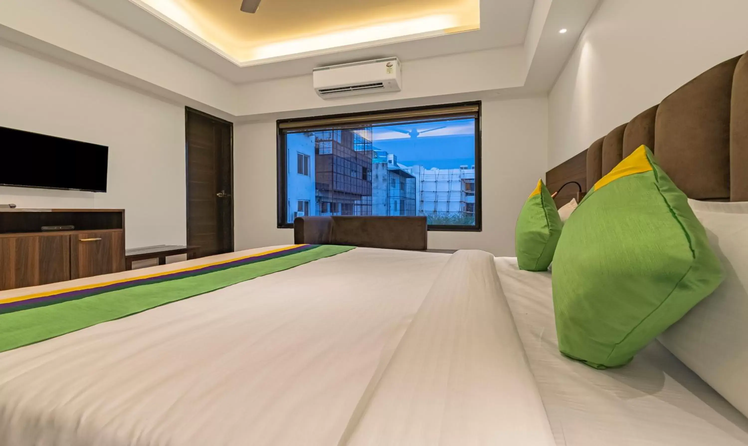 Bedroom, Bed in Treebo Pink City Grand Bedroom, Bed in Treebo Pink City Grand