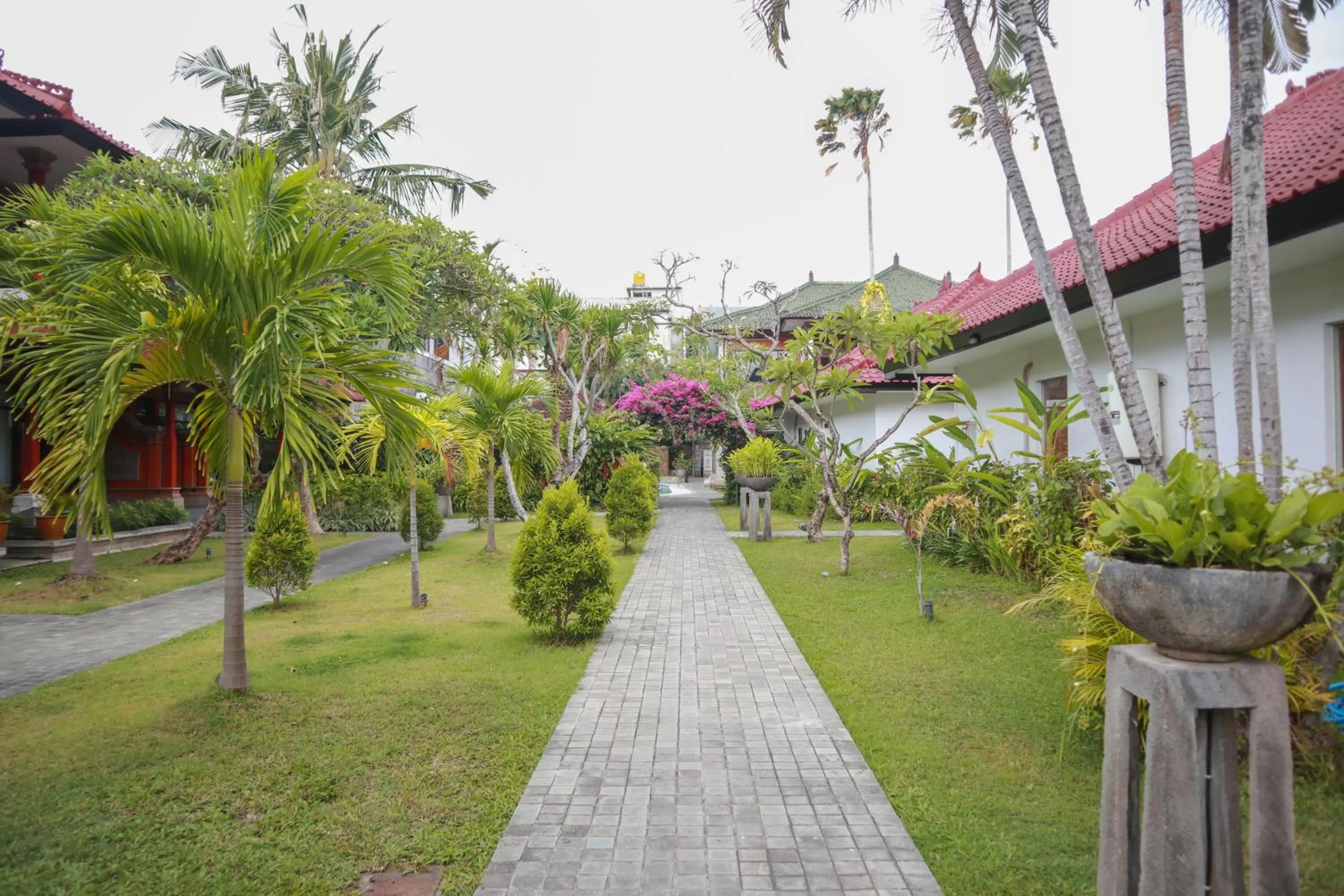 Garden view in The Cakra Hotel