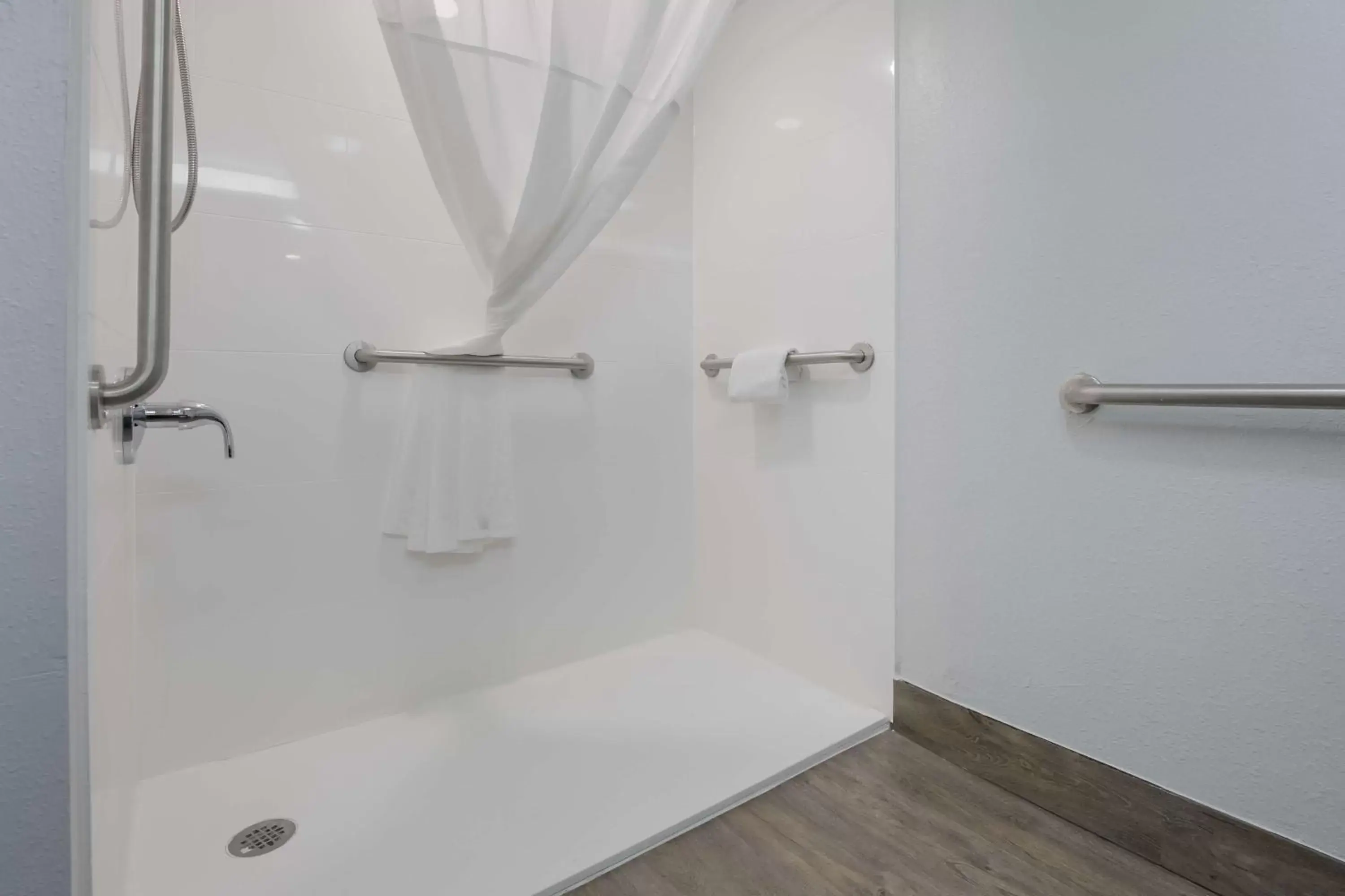 Bathroom in SureStay Plus Hotel by Best Western Gatlinburg