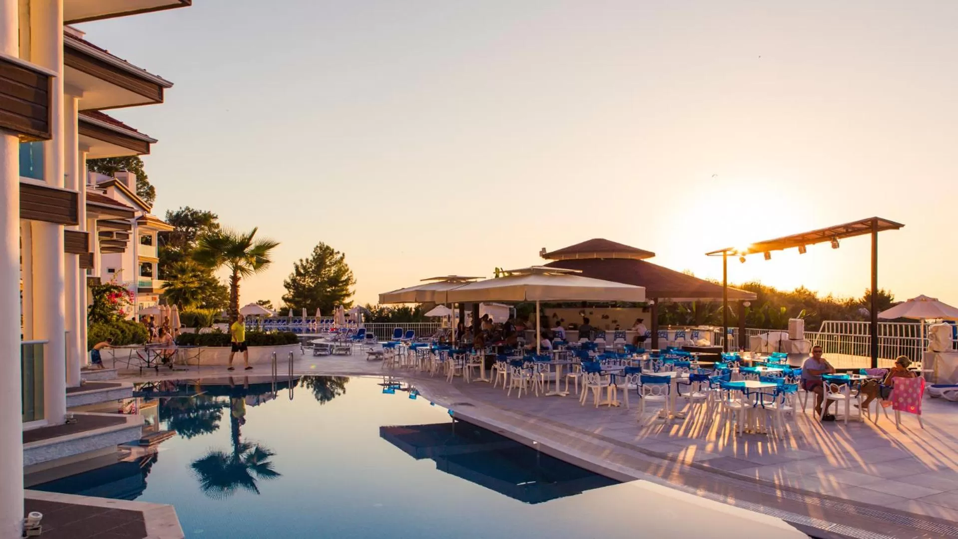 Swimming pool in Garcia Resort & Spa - Ultra All Inclusive