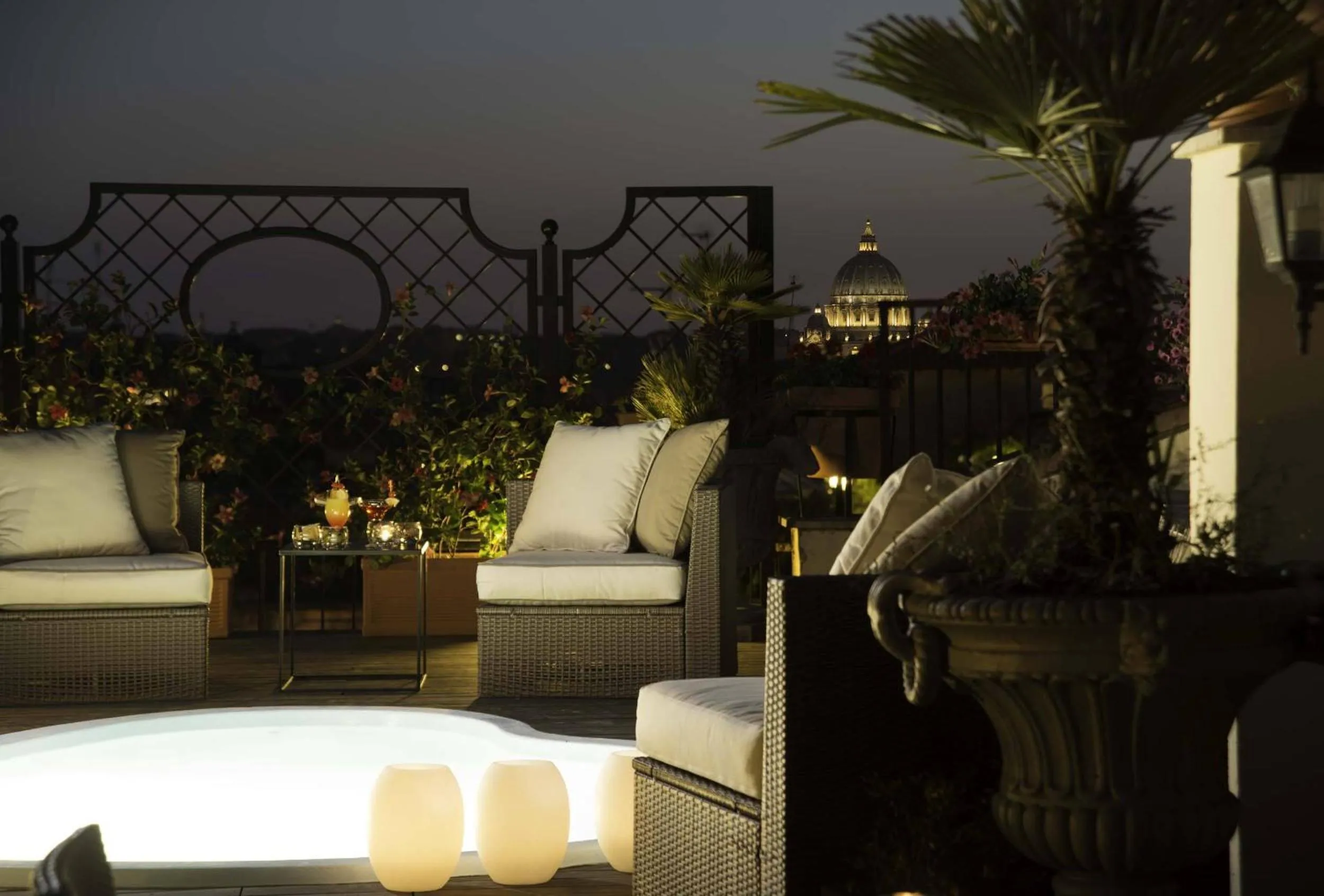 Solarium in Colonna Palace Hotel