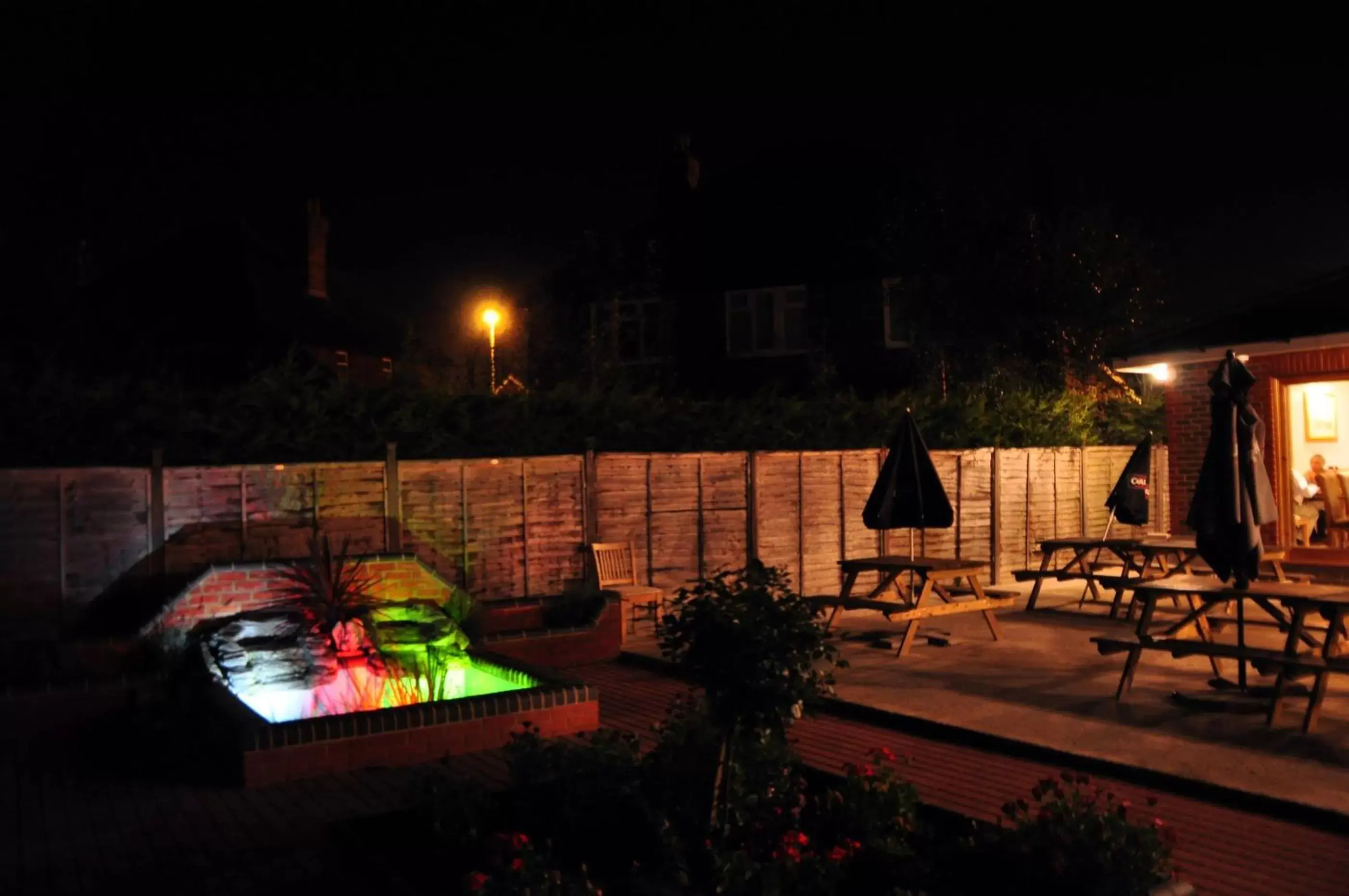 Patio, Pool View in Acorn Lodge Gatwick