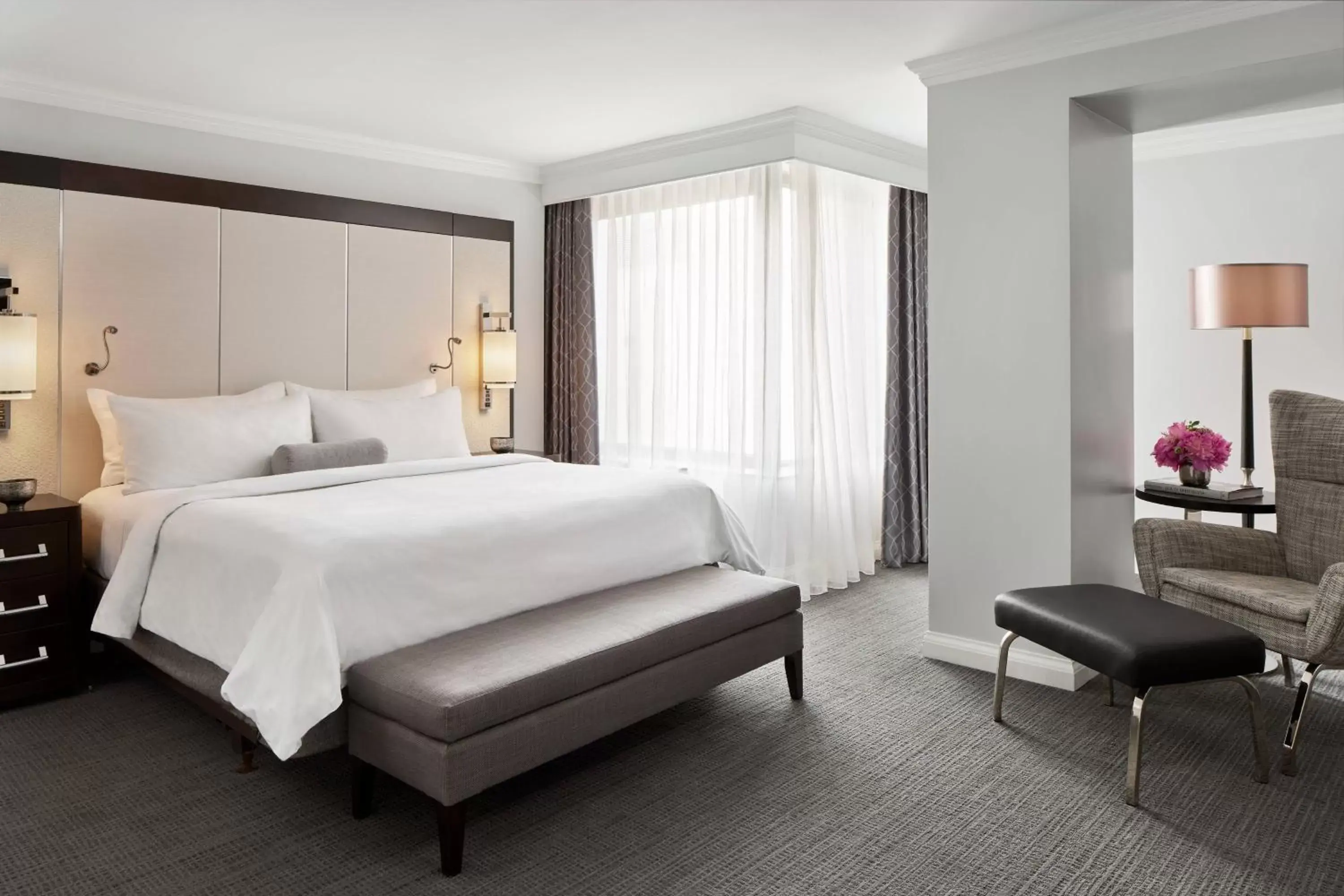 Bedroom, Bed in JW Marriott Washington, DC
