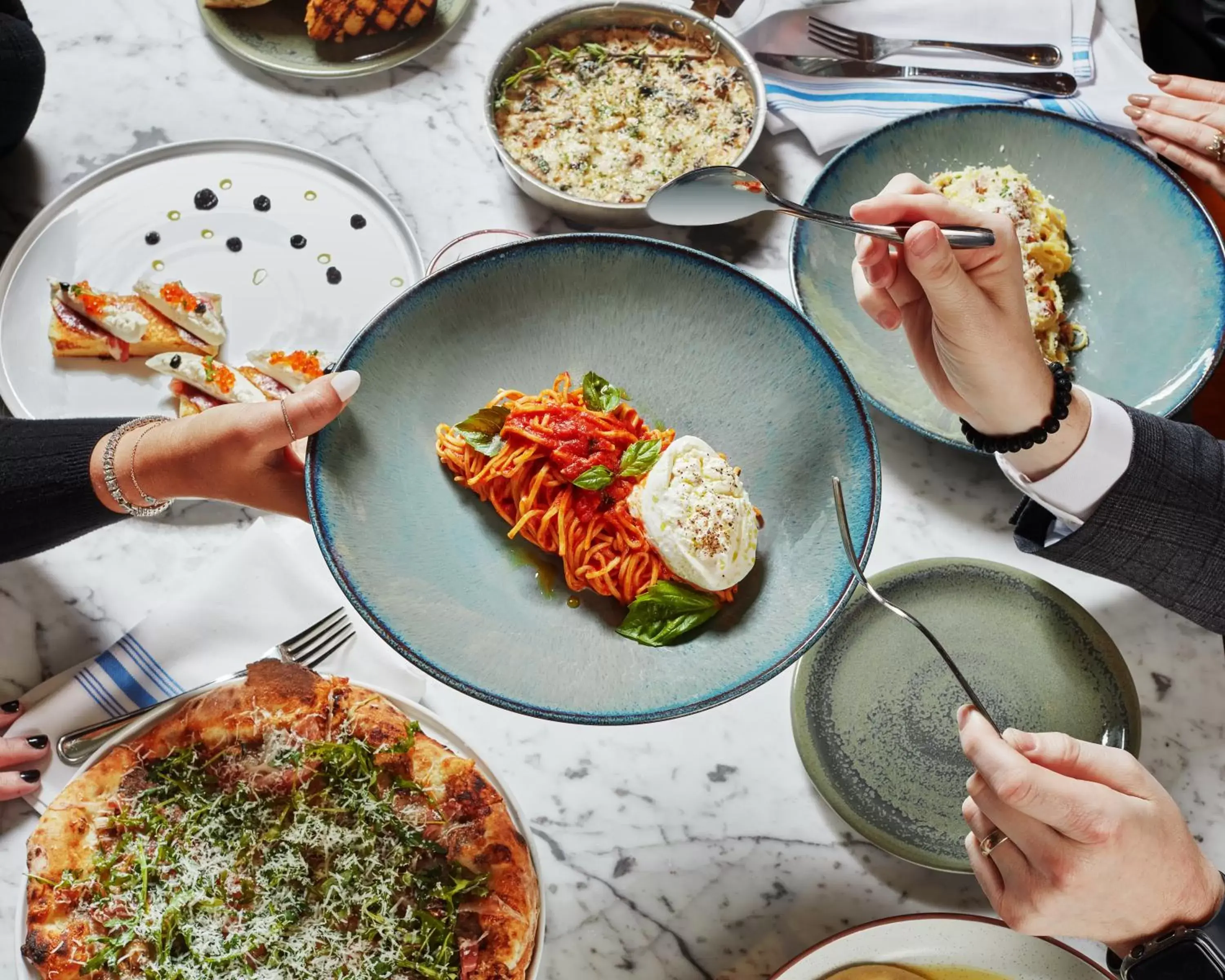 Food and drinks in Virgin Hotels Chicago Food and drinks in Virgin Hotels Chicago