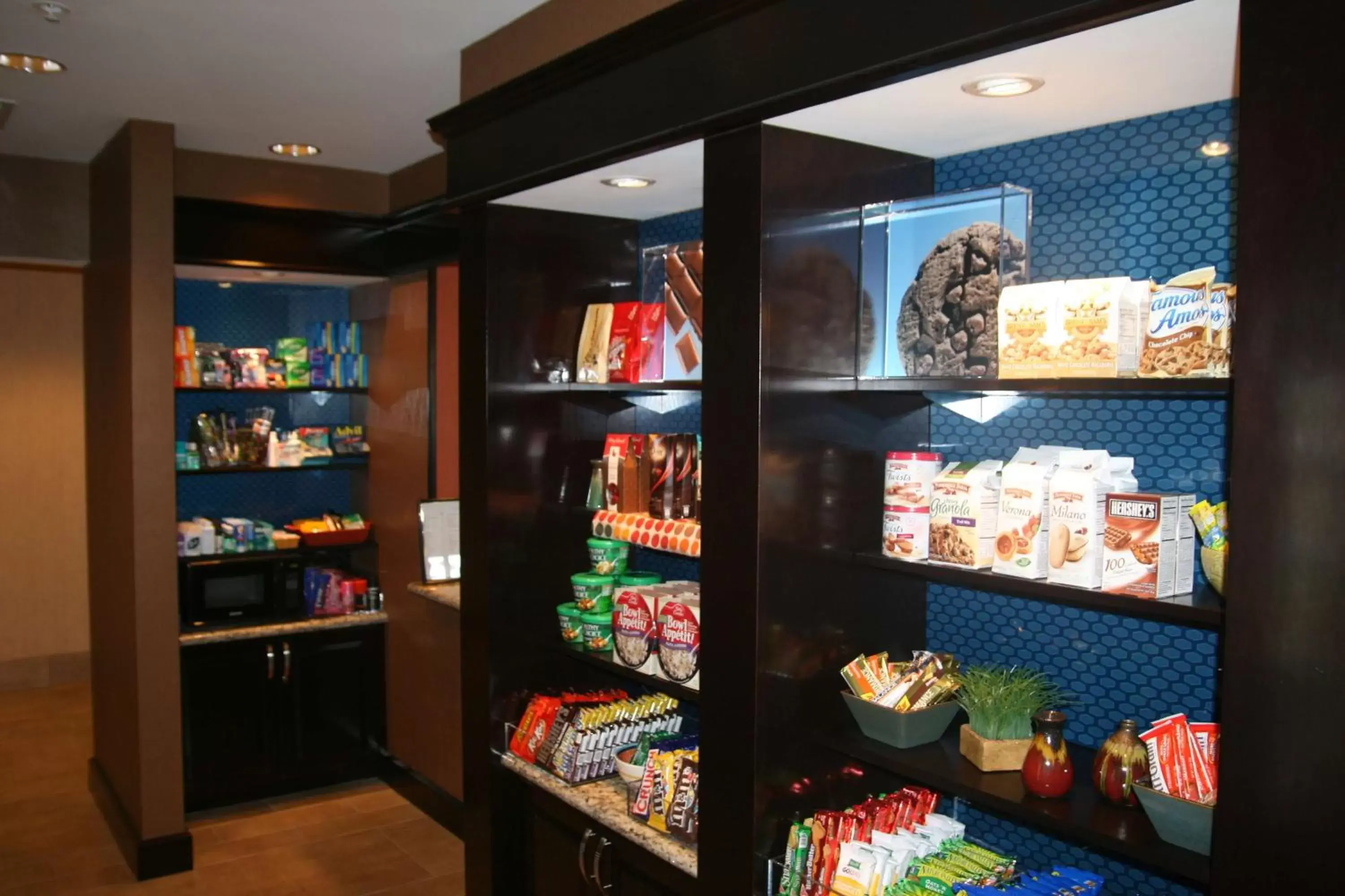 Restaurant/places to eat in Hampton Inn & Suites Phoenix Chandler Fashion Center Restaurant/places to eat in Hampton Inn & Suites Phoenix Chandler Fashion Center