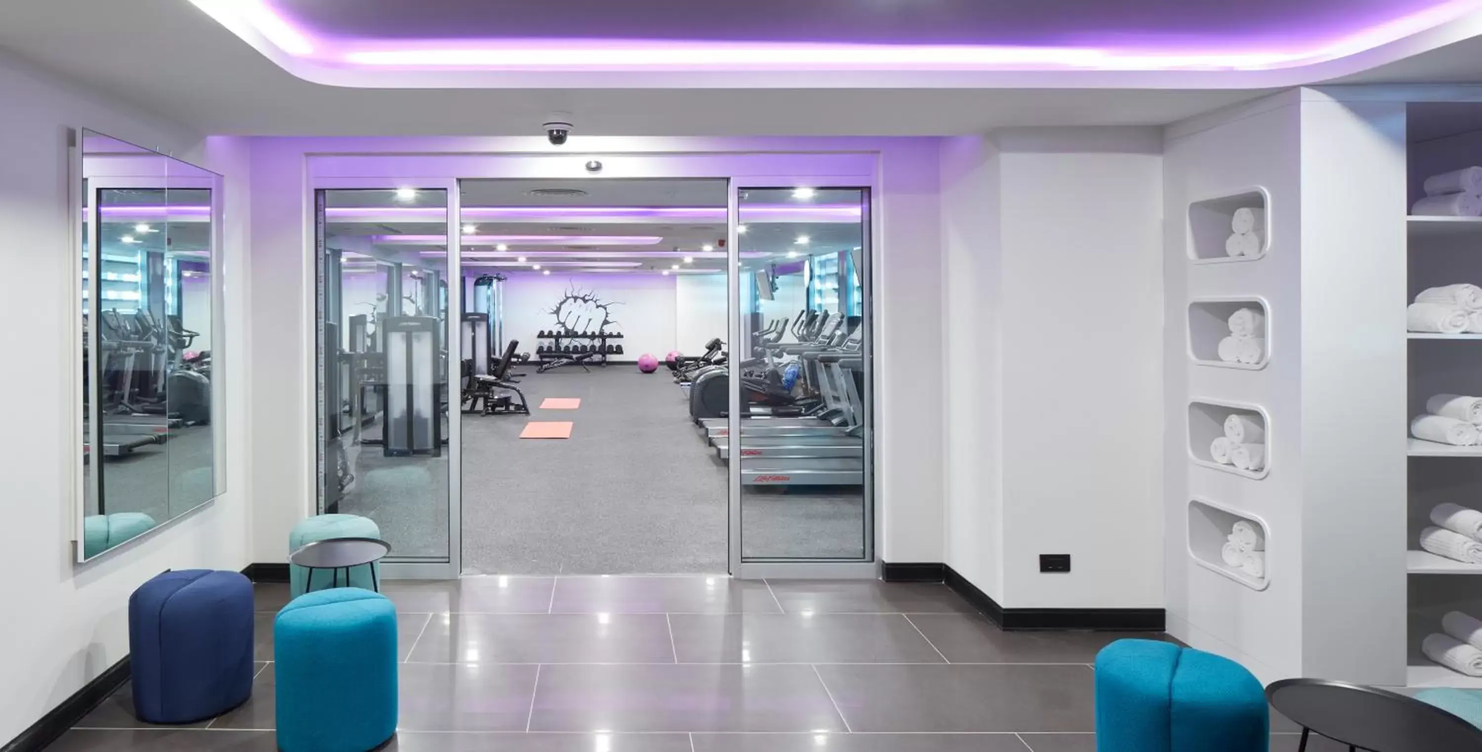 Fitness centre/facilities in YOTEL Istanbul Airport, City Entrance