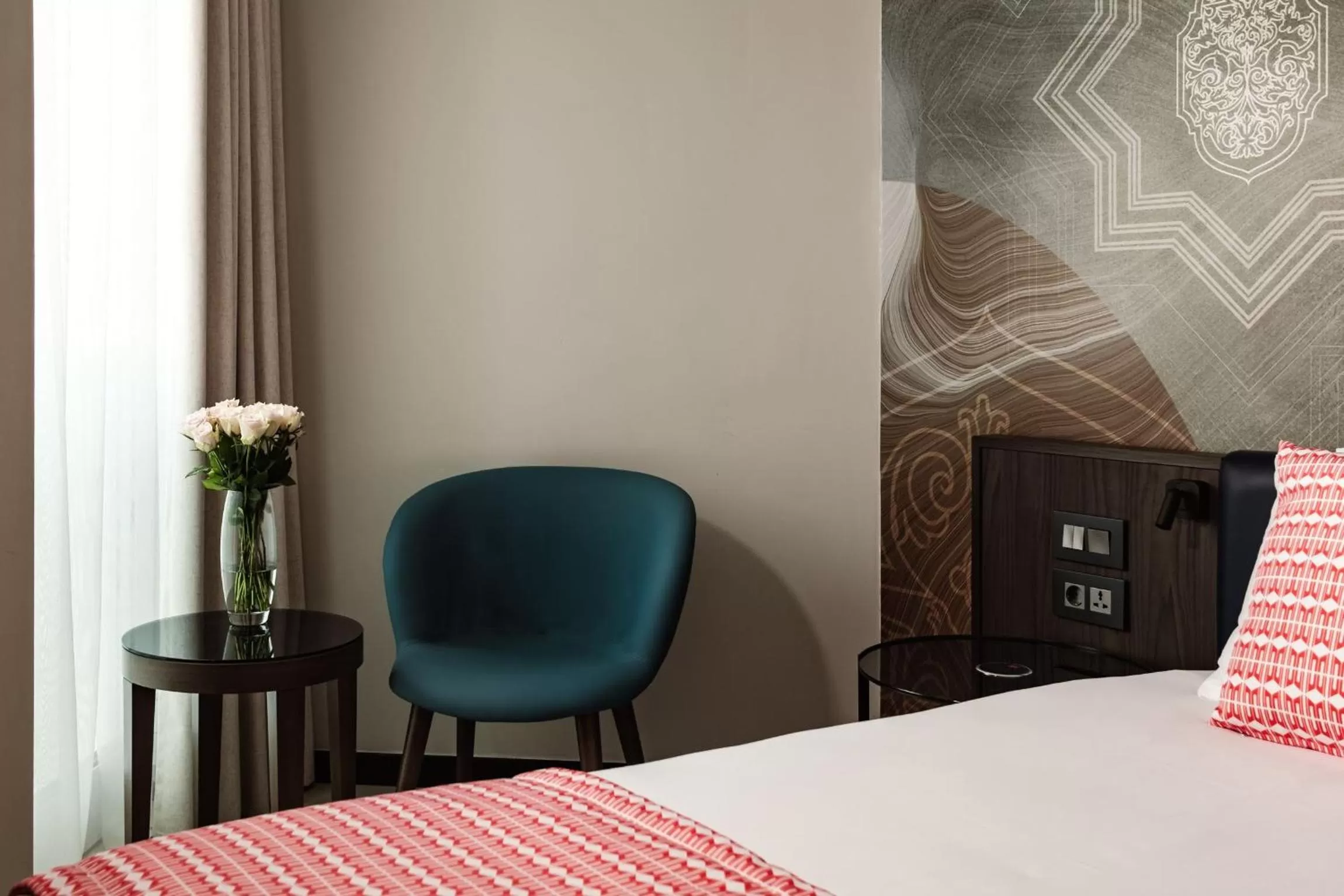 Seating area, Bed in Melior Boutique Hotel