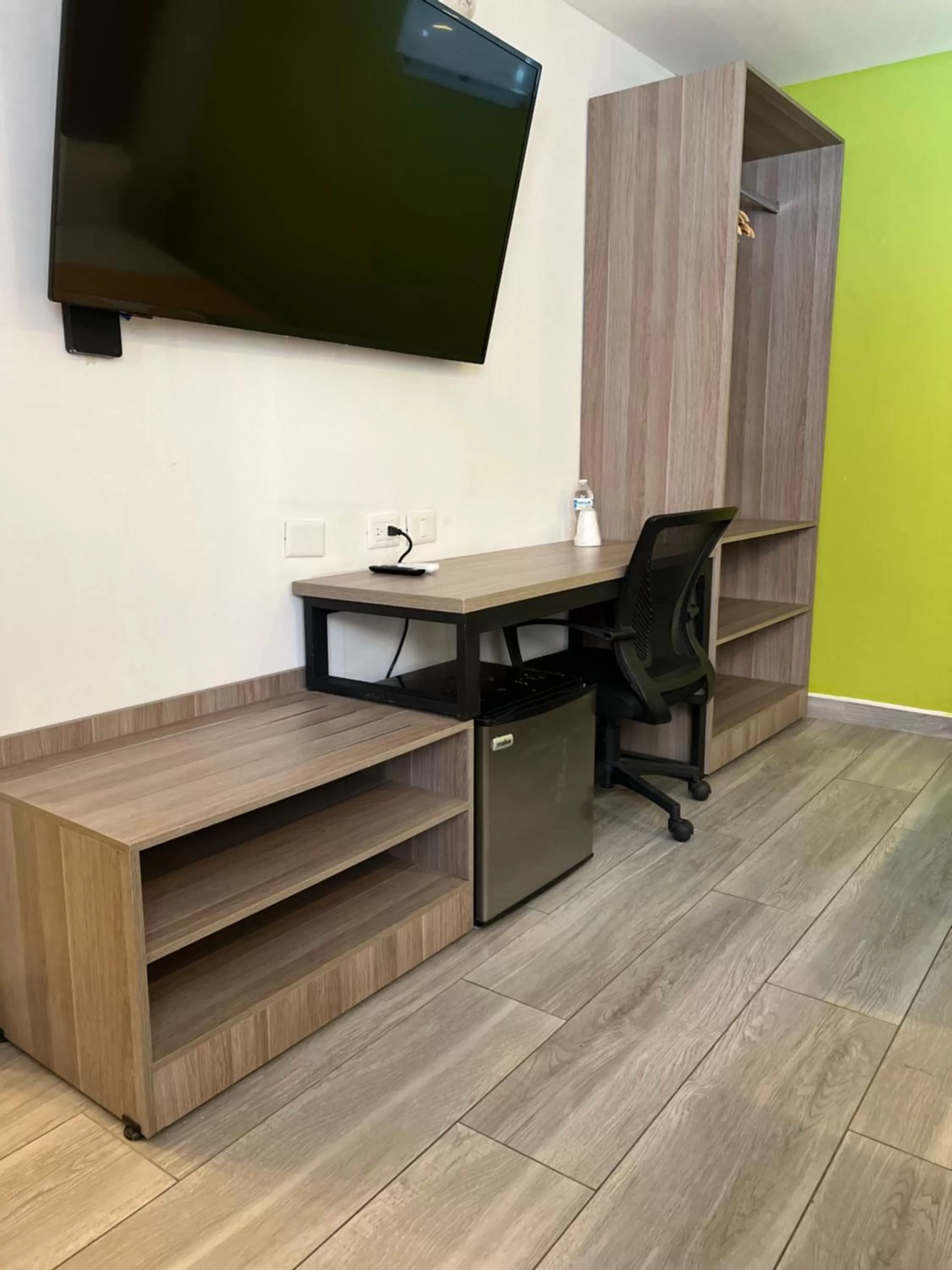 TV and multimedia in Hotel Bugambilia