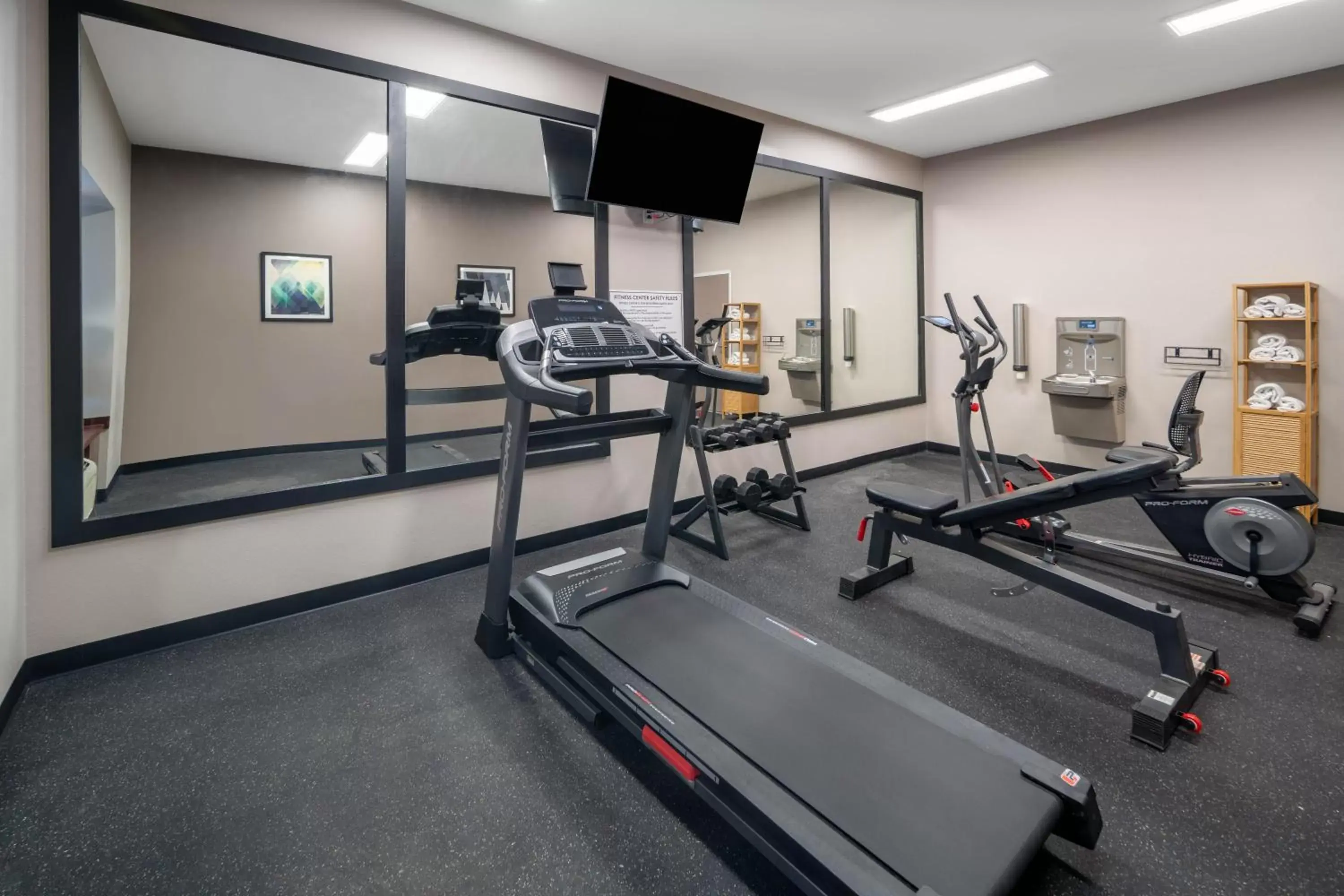 Fitness centre/facilities, Fitness Center/Facilities in Microtel Inn & Suites by Wyndham Tracy