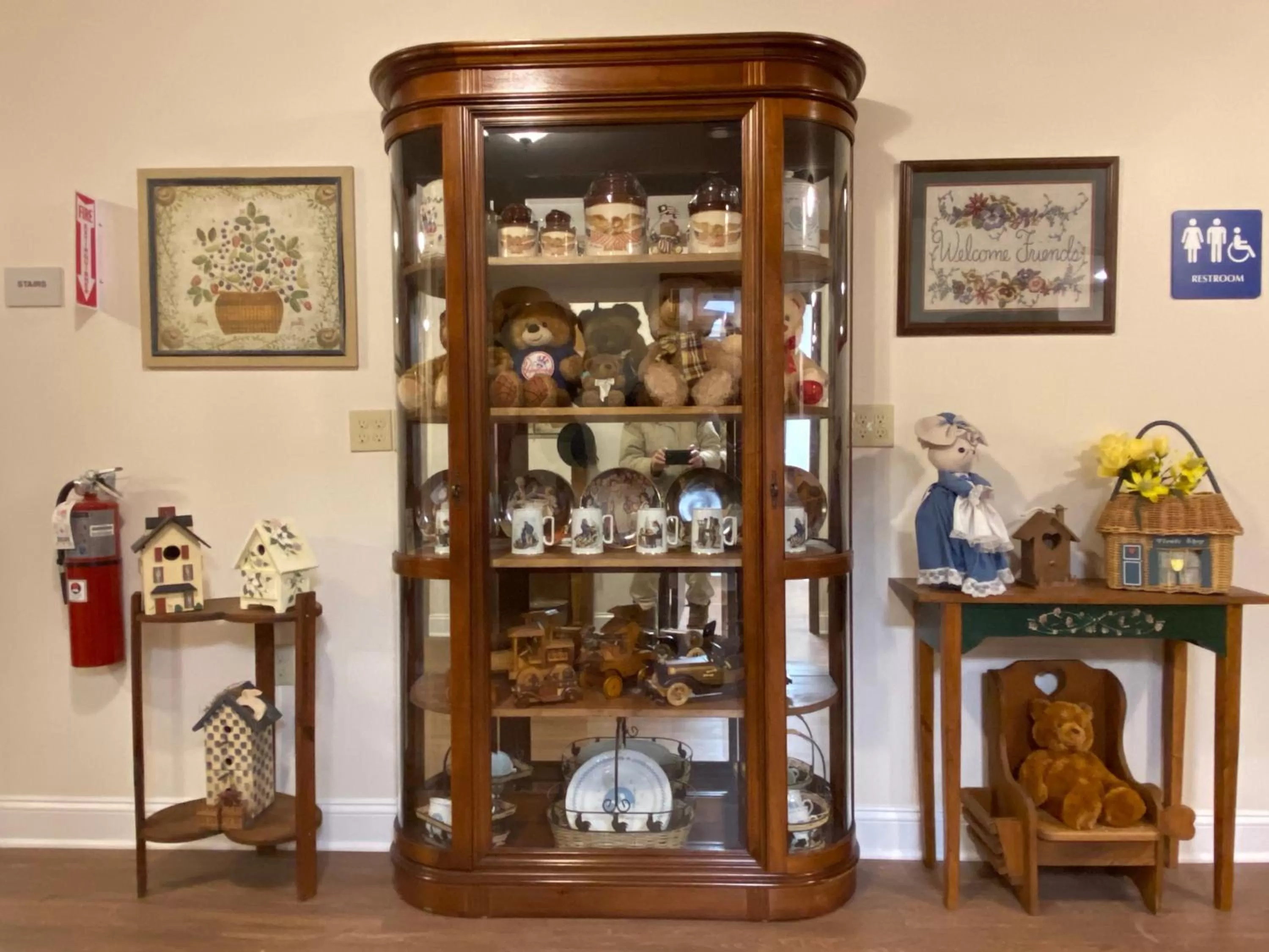 Decorative detail in Country Inn of Hazlet