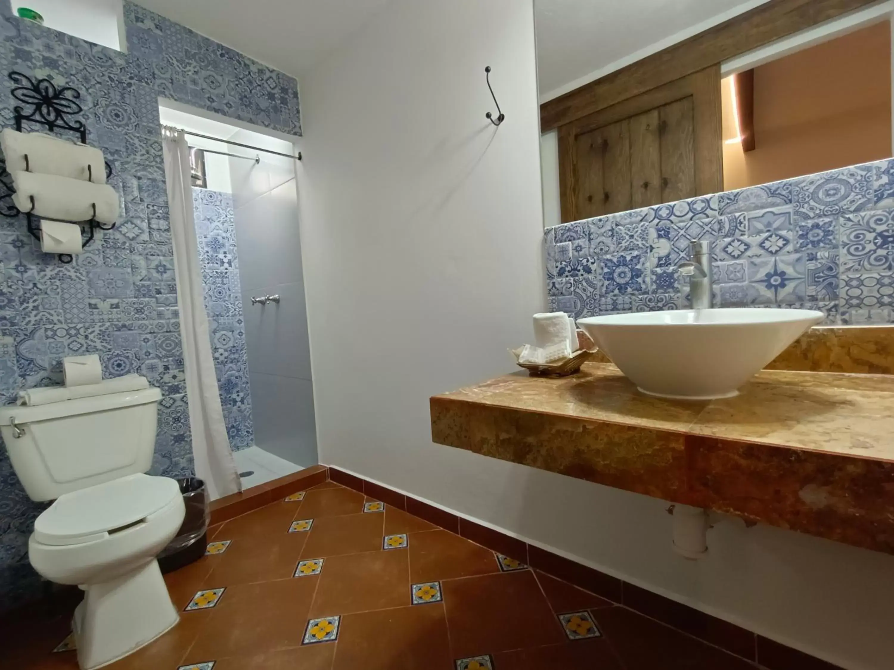 Bathroom in Hotel Hacienda Monteverde San Miguel de Allende