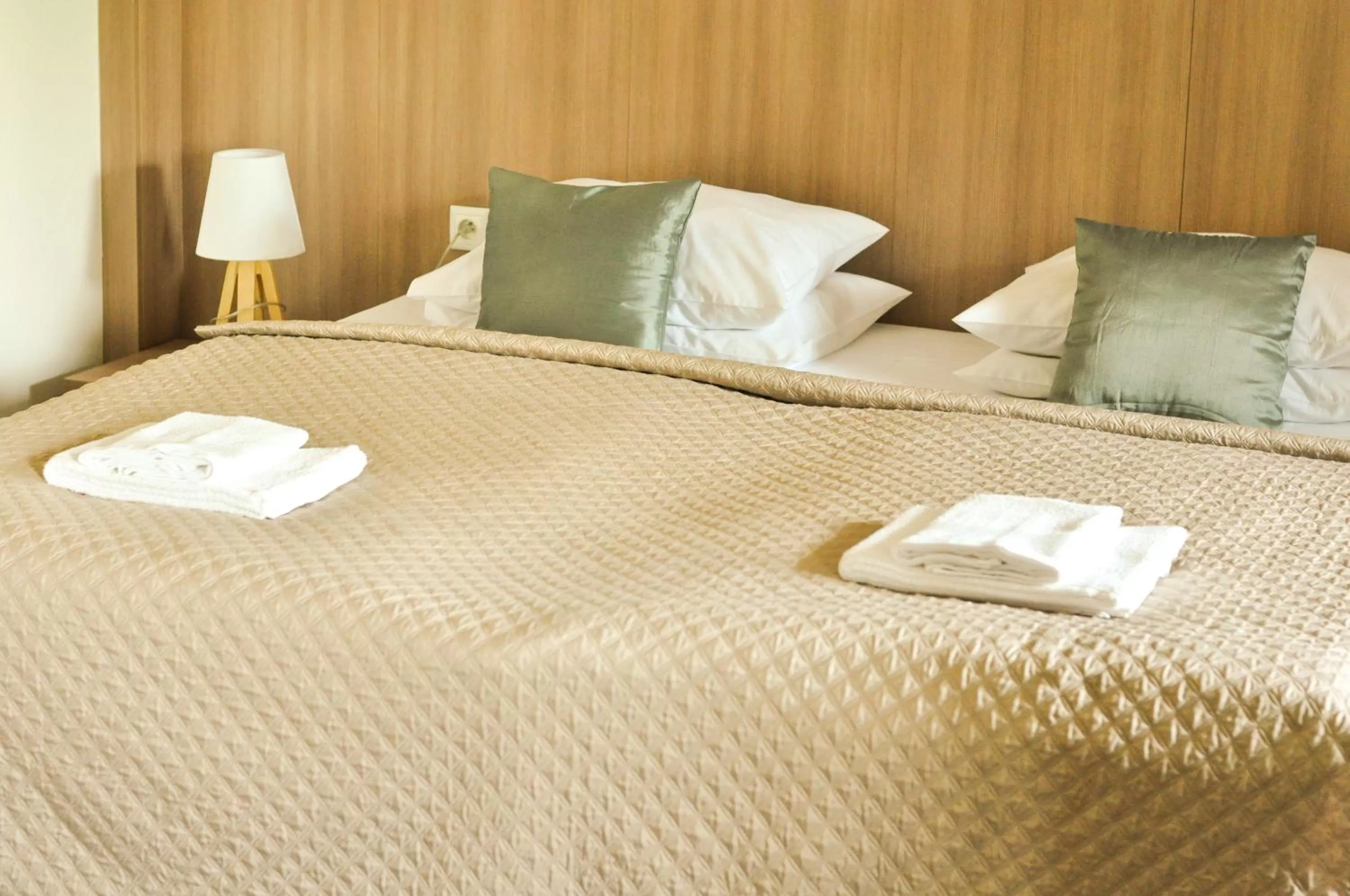 Bedroom, Bed in Hotel Garni