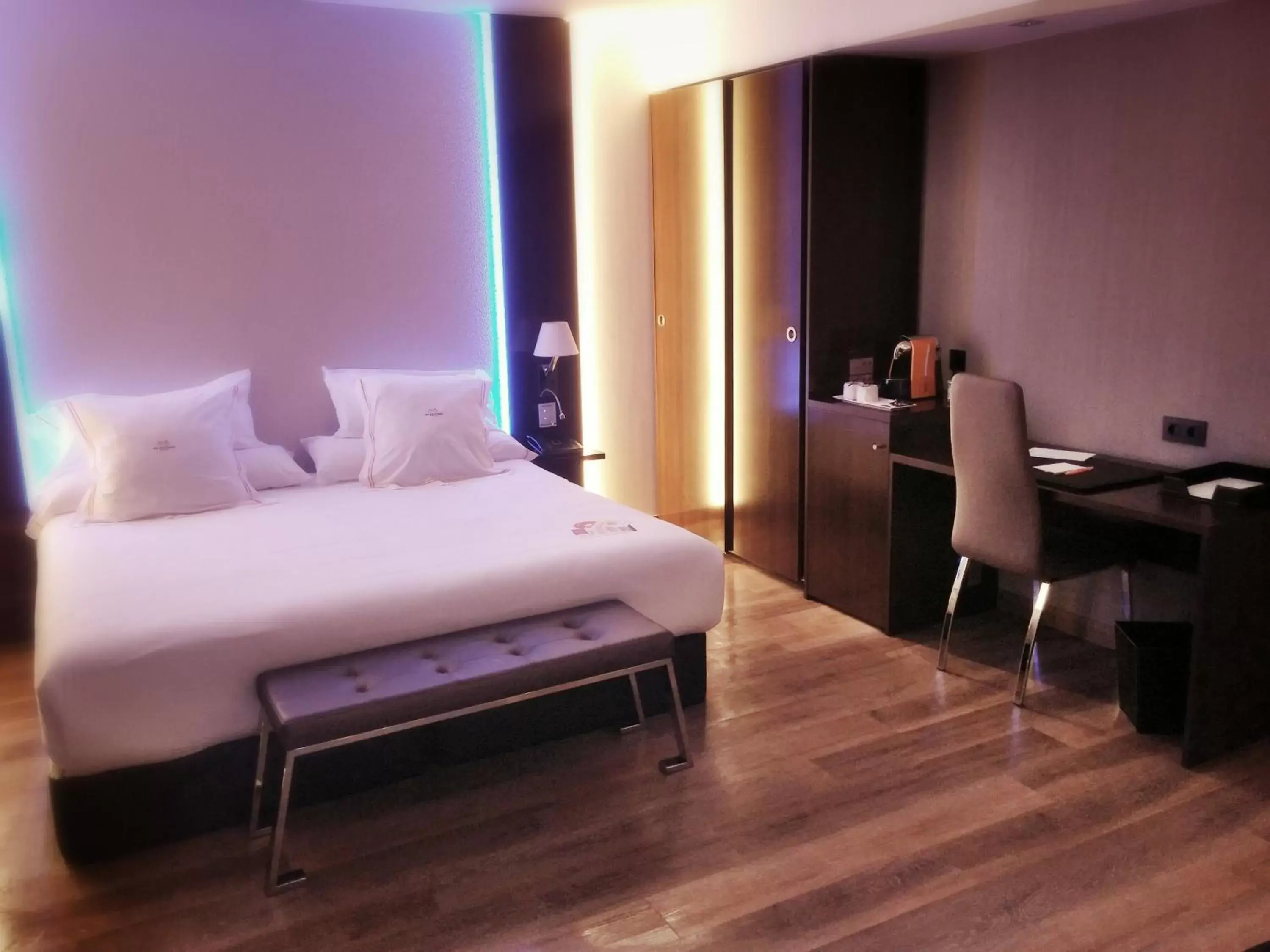 Bed in MB Boutique Hotel - Adults Recommended