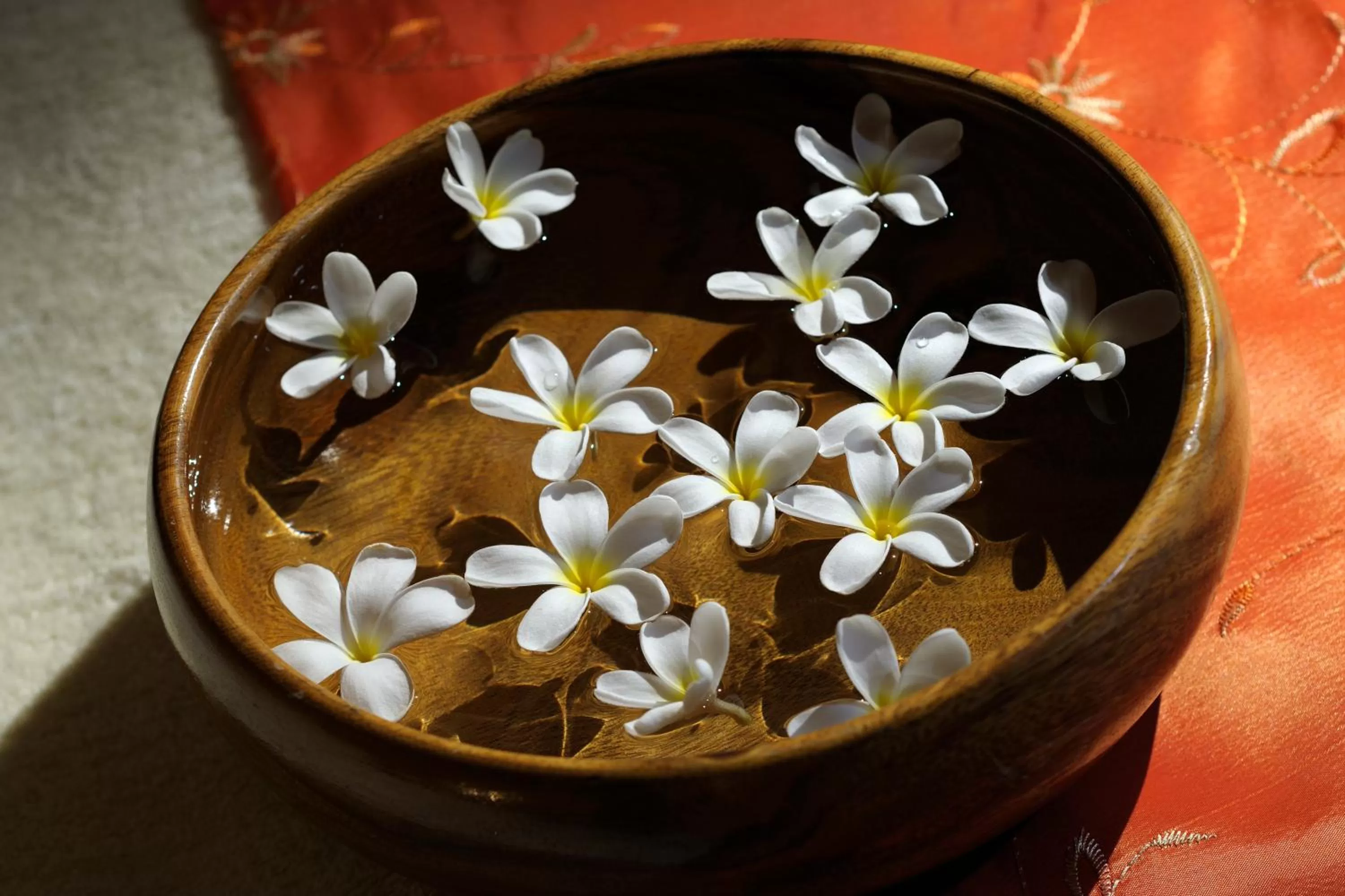 Decorative detail in Crowne Plaza - Dubai Jumeirah by IHG