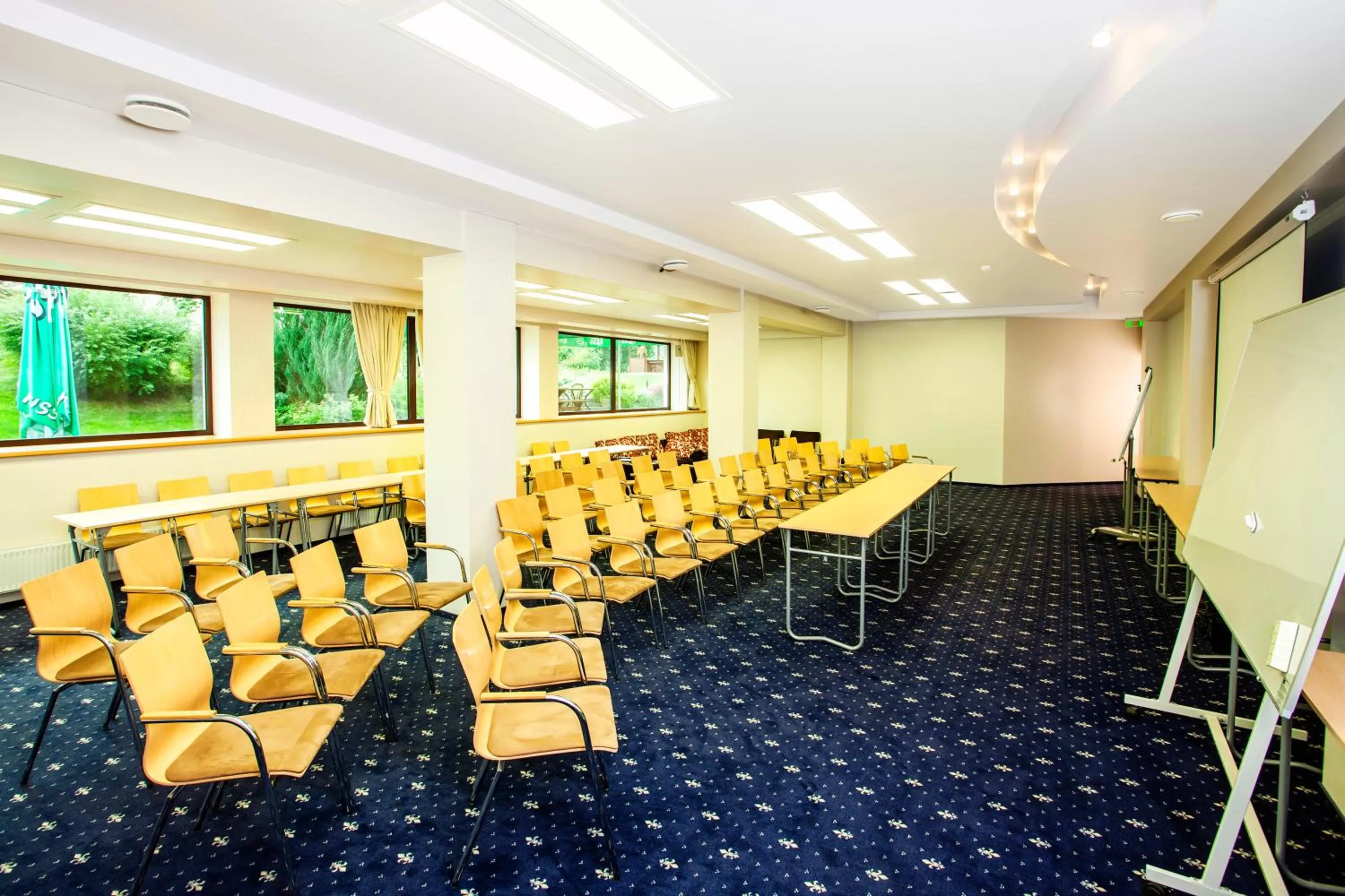 Business facilities in Park Villa Hotel