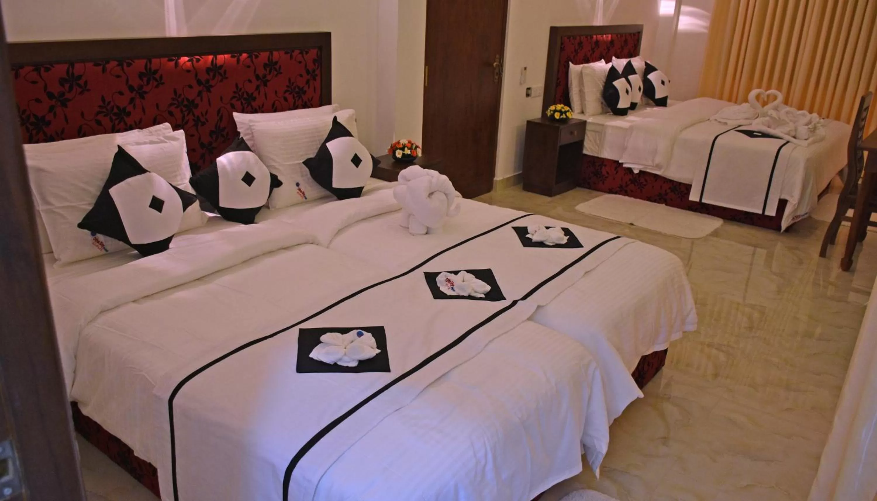 Shower, Bed in Otha Shy Airport Transit Hotel