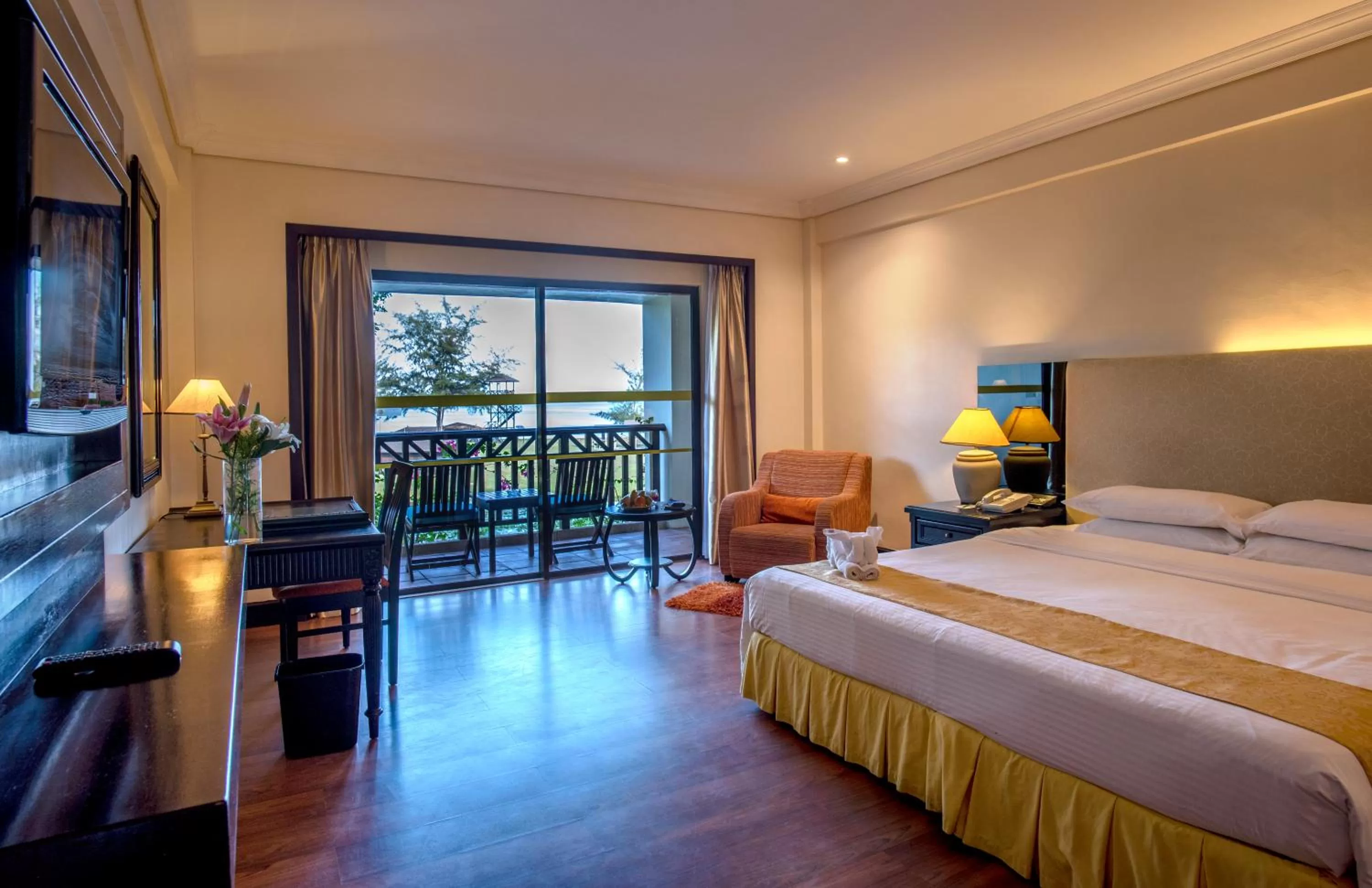 Photo of the whole room, Bed in Nexus Resort & Spa Karambunai