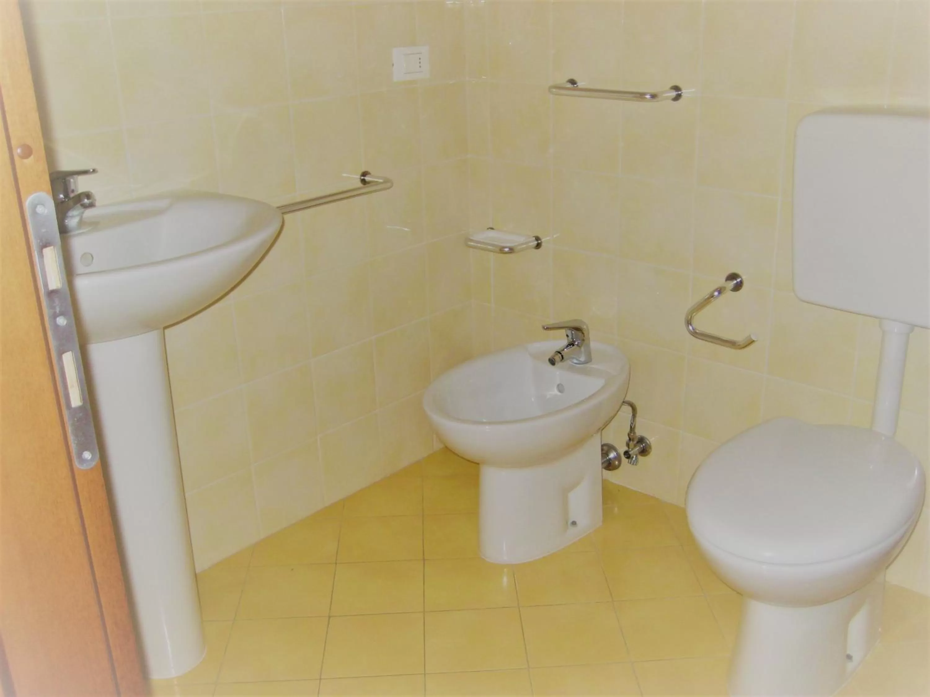 Shower, Bathroom in Villaggio dei Fiori Apart- Hotel 3 Stars - Family Resort